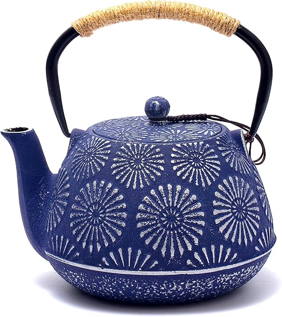 MILVBUSISS Żeliwny czajniczek, czajnik do herbaty na kuchenkę z zaparzaczem, duża pojemność, 1200 ml, japoński dzbanek do herbaty Sakura Design na luźne liście, powlekany emaliowanym wnętrzem, 4 uncje
