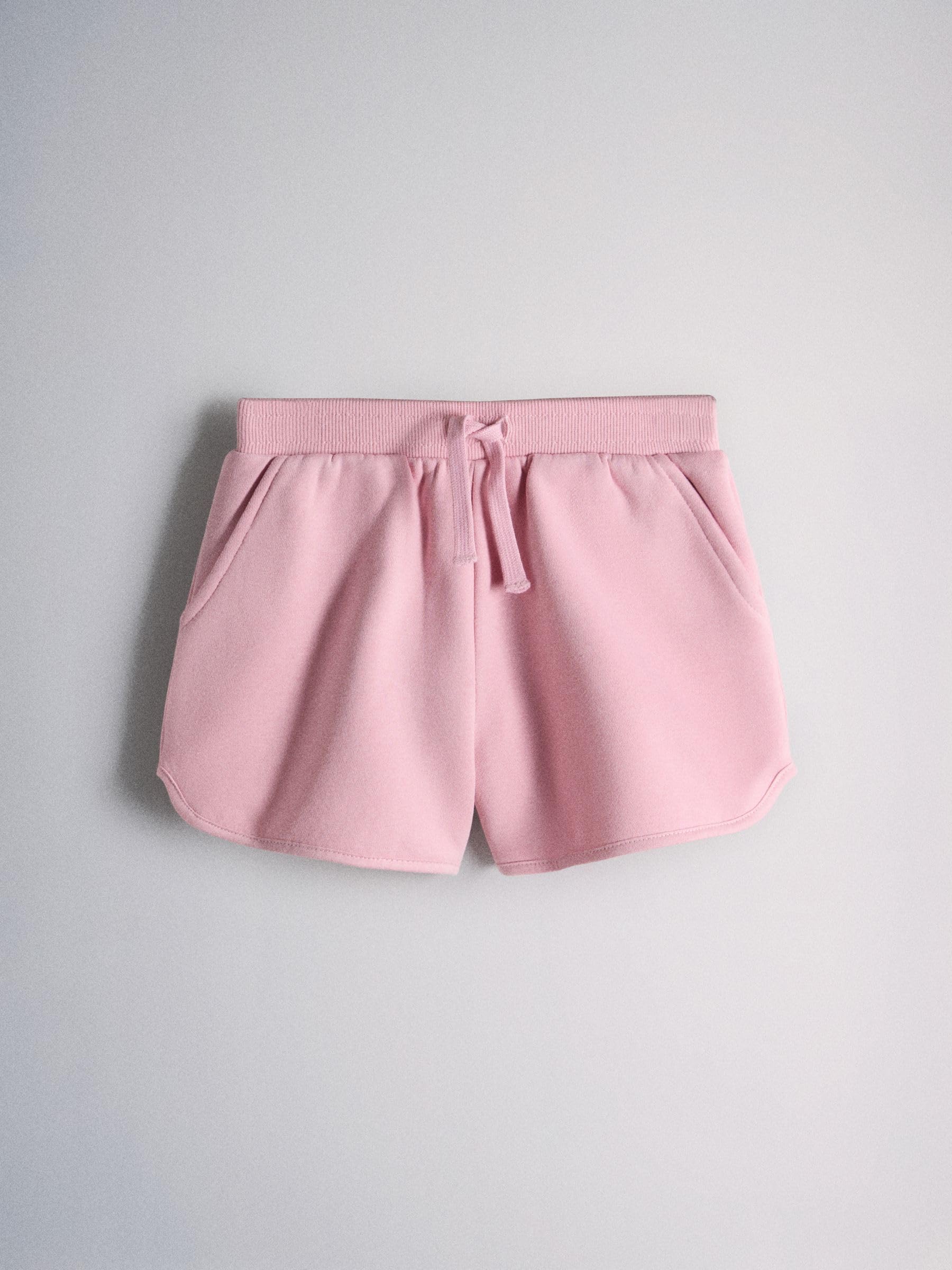 THE SET Mädchen Kurze Reißverschlussjacke aus Jersey mit Trichterkragen und Shorts, 2er-Pack