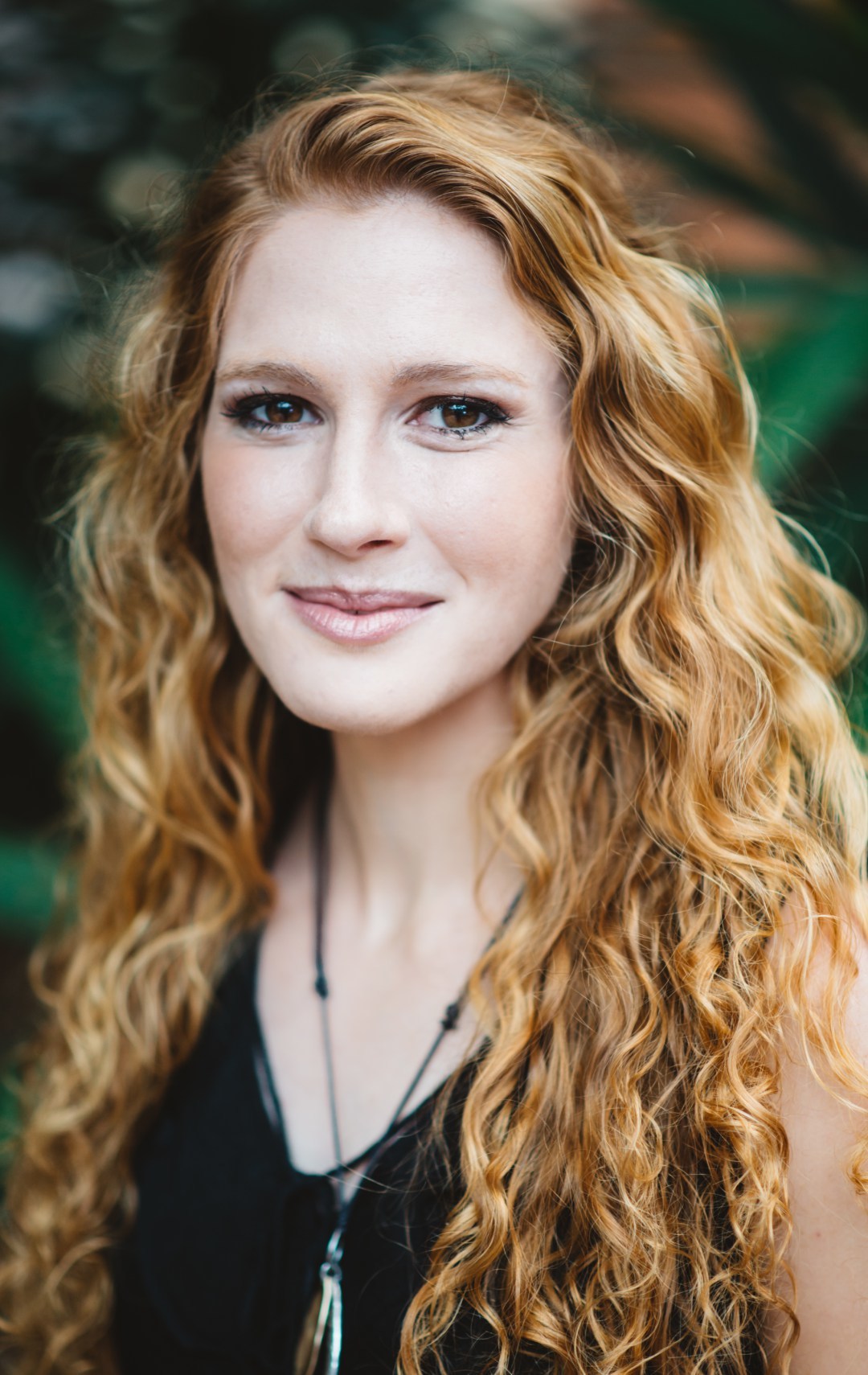 Author image of Gillian Bronte Adams