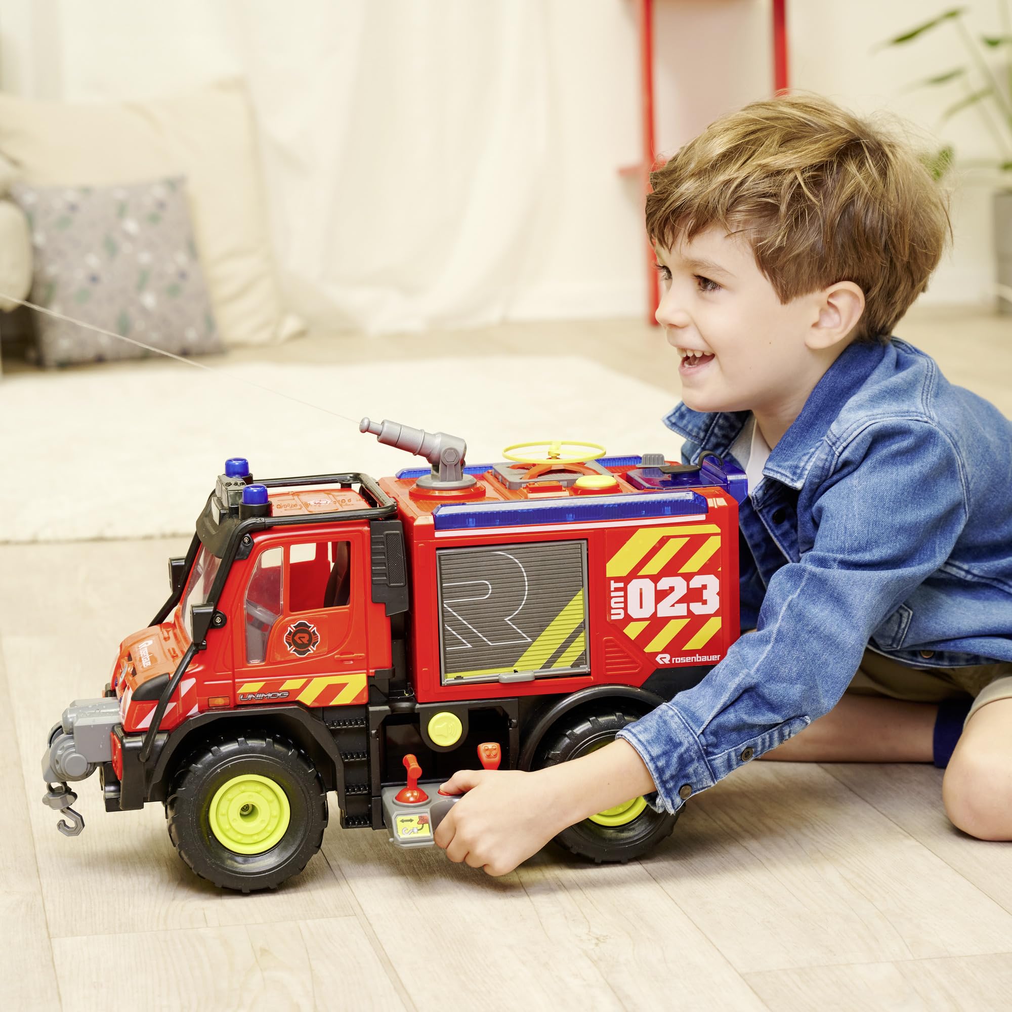 Dickie Toys Unimog U530 Fire Rescue - Camion Pompieri 50 Cm Con Acqua, Verricello, Droni E Suoni - Giocattolo Per Bambini 3+ Anni