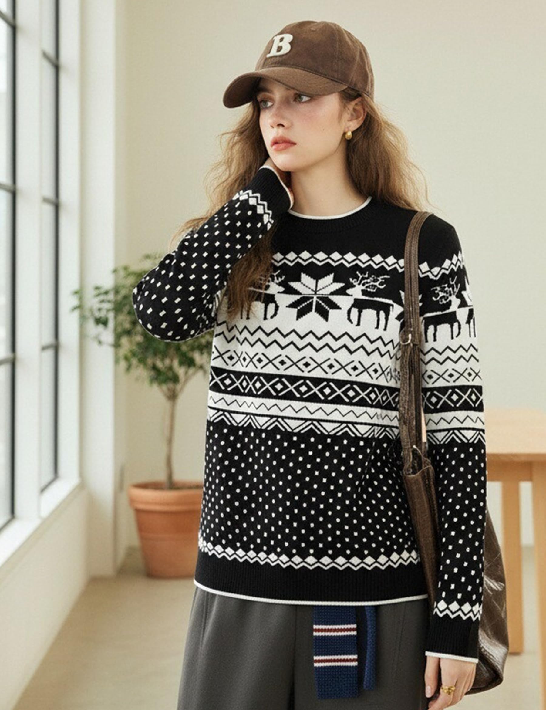 Pull de Noël Famille en Maille Col Rond Motif Renne | Motif renne et flocon, col rond et manches longues pour les fêtes, les soirées d’hiver et les cadeaux de Noël.