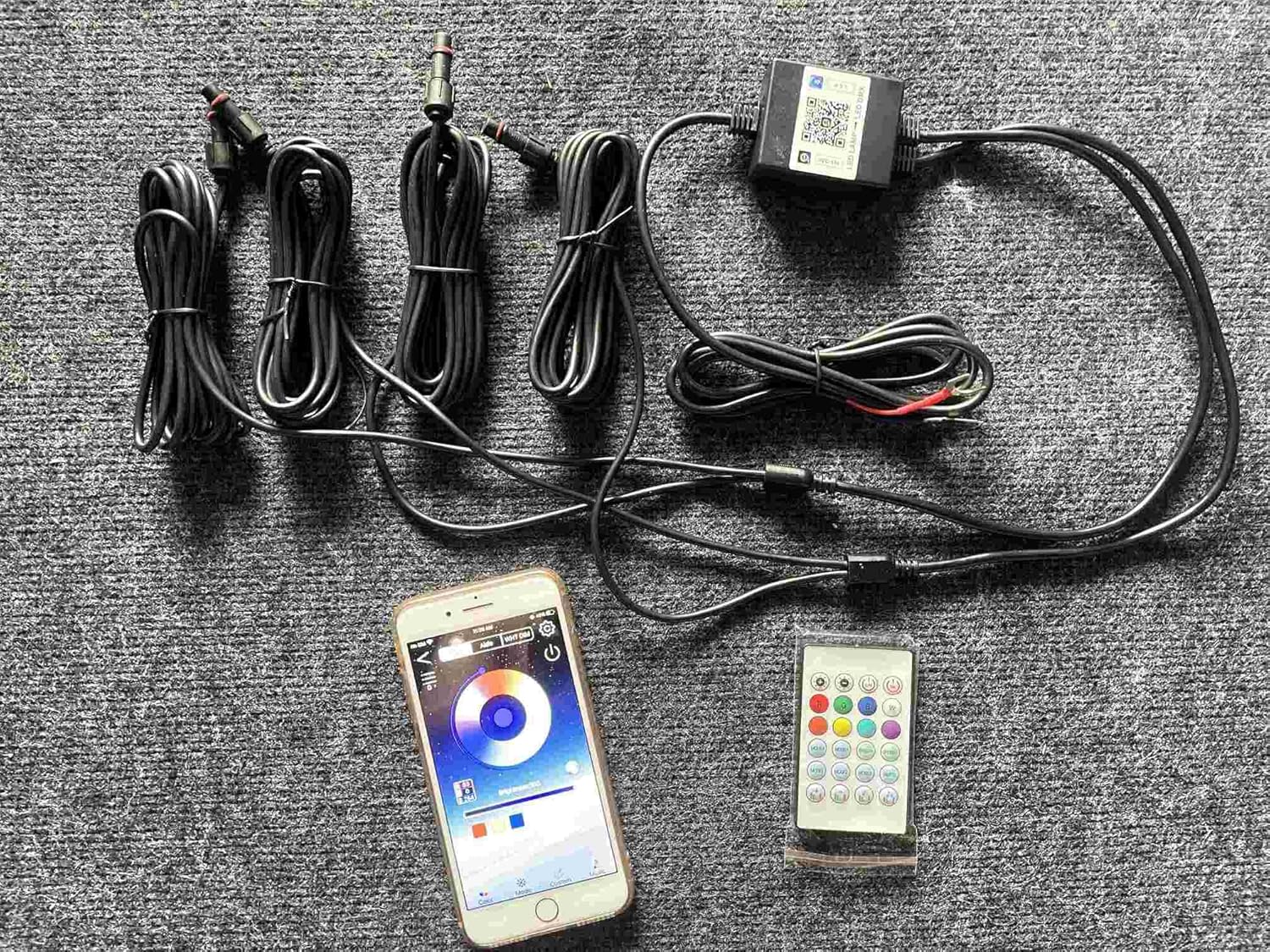 1 Set of 4Ways 4 Splitters Bluetooth + Remote Controller Harness for Dream Color Chasing 3Pins Wheel Lights/Light Strips + 1PCS Remote
