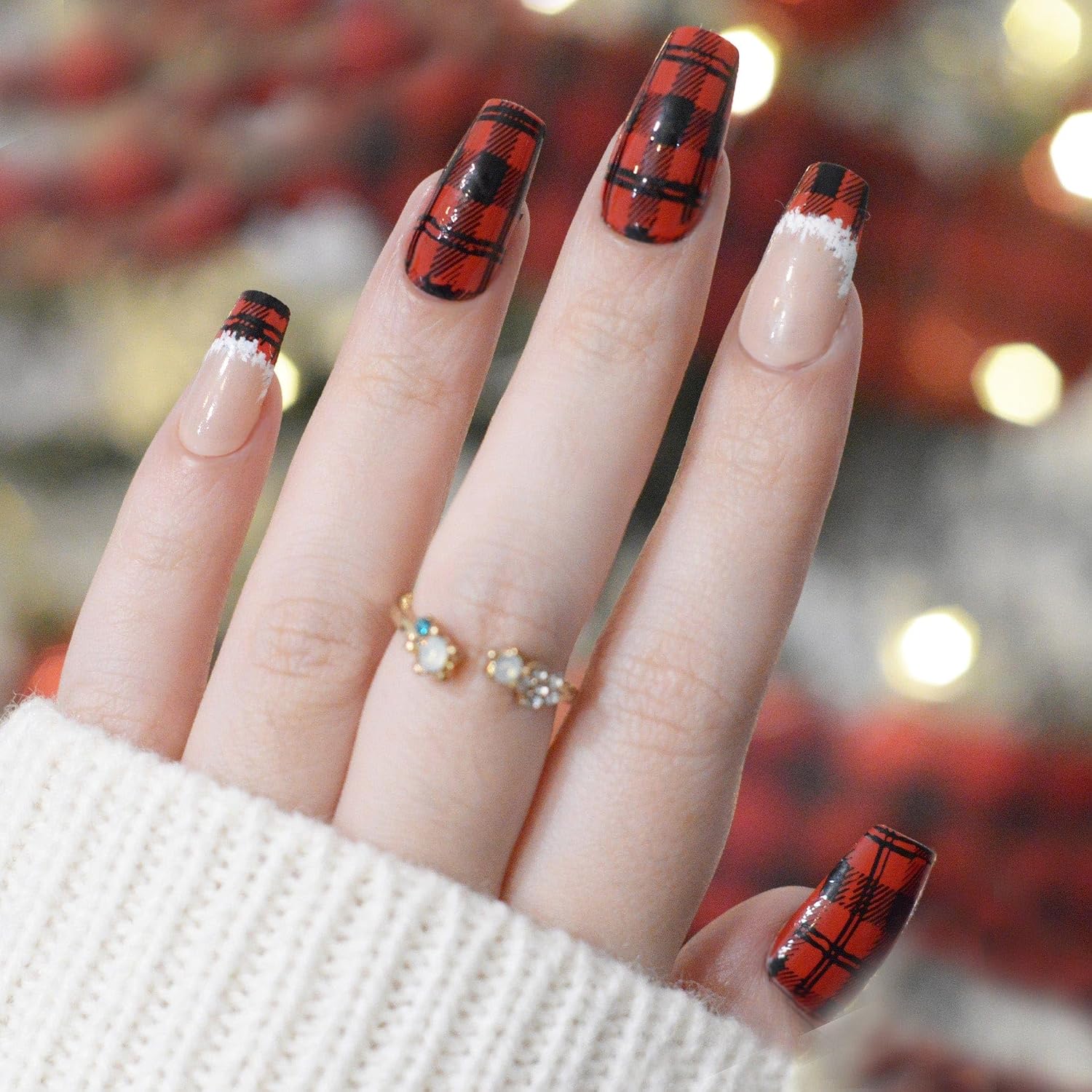 Maniology Plaid Perfection Nail Stamping Plate | Classic Fall-Themed Design & Line Patterns for Cozy Autumn DIY Manicures – Reusable, Rectangular Stainless Steel Nail Art Template