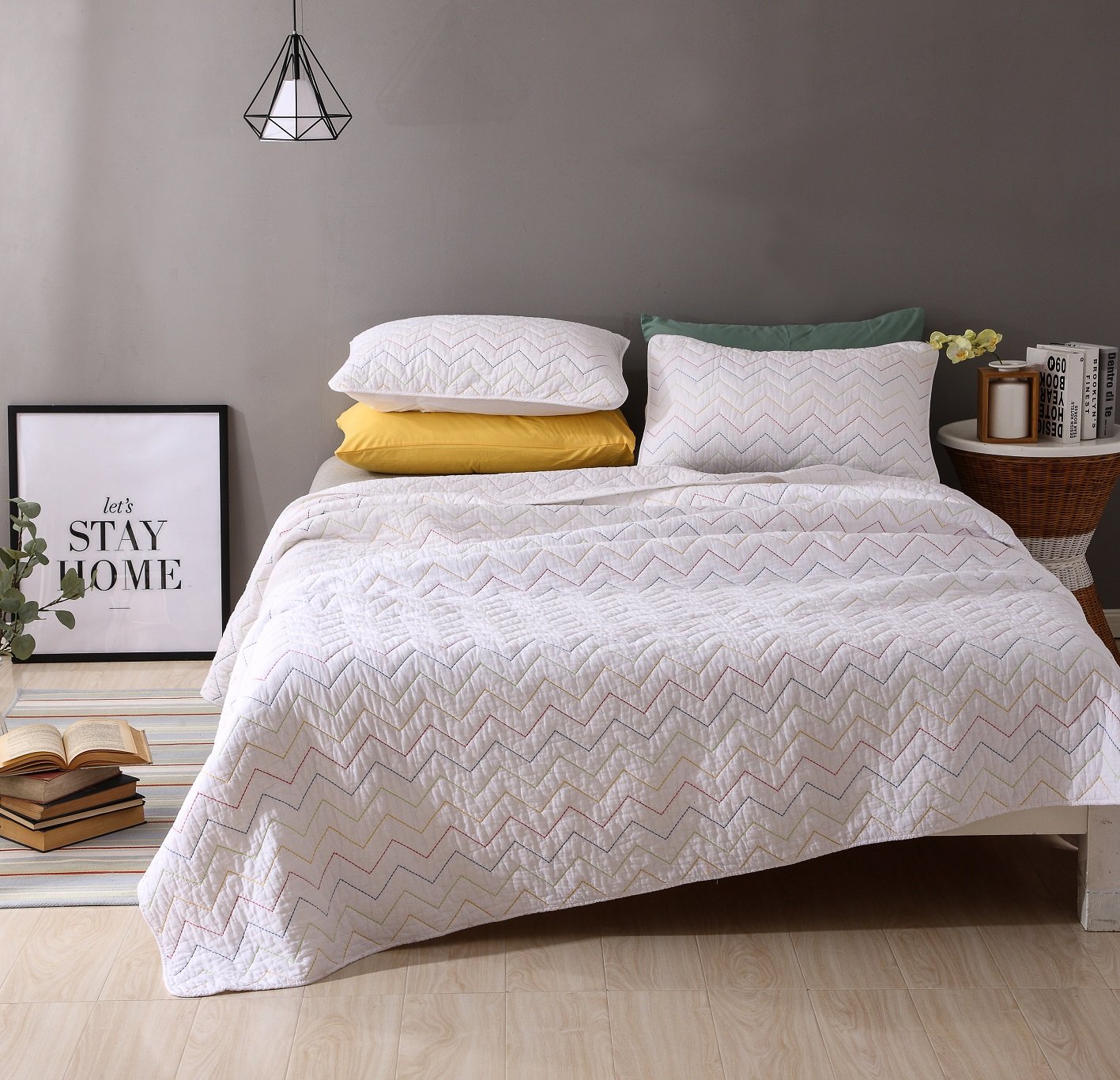 Juego de edredón Brandream Queen con colcha floral vintage en tonos blanco y beige premium