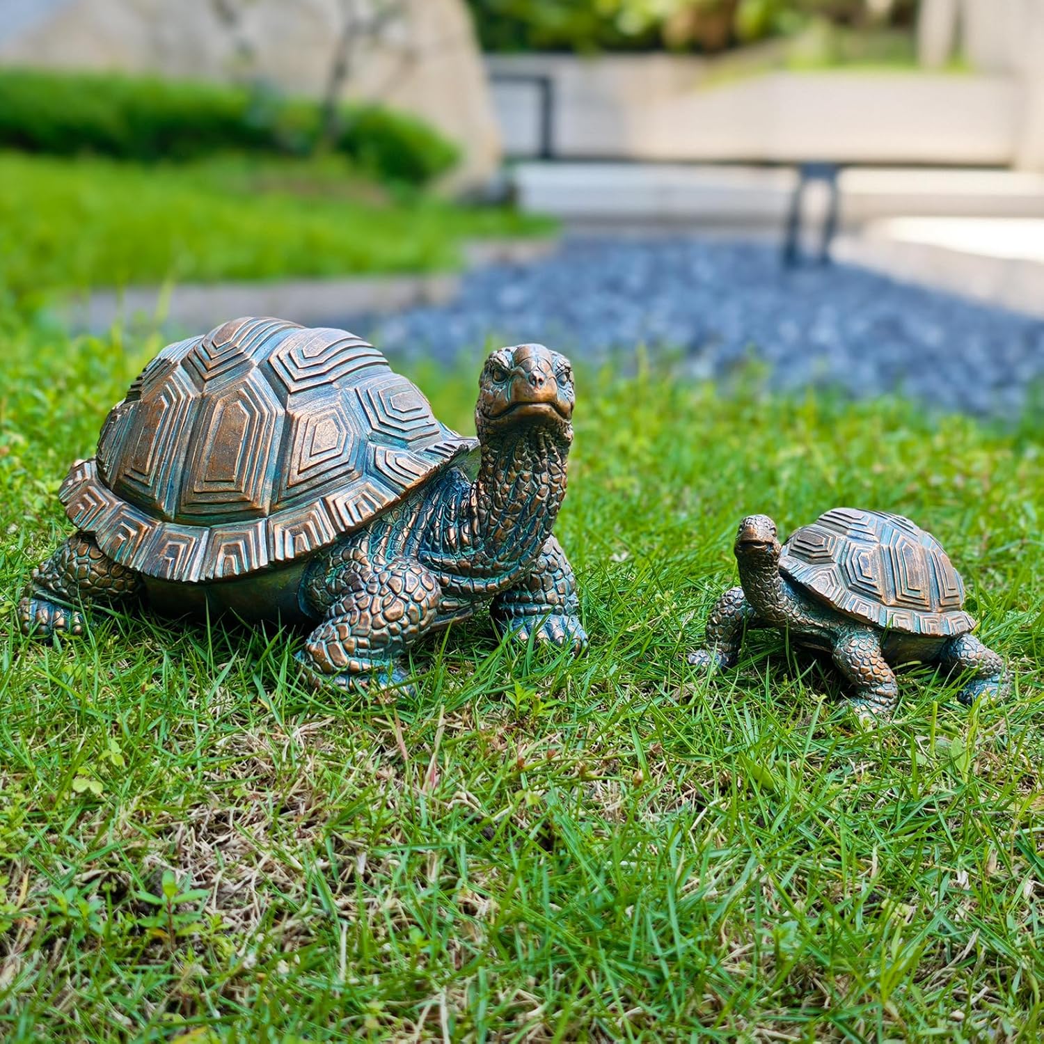 2 Pcs Outdoor Garden Turtle Statue, Mother and Baby Turtle Figurines for Garden, Patio, Lawn, Deck Decor, Resin Housewarming Gifts