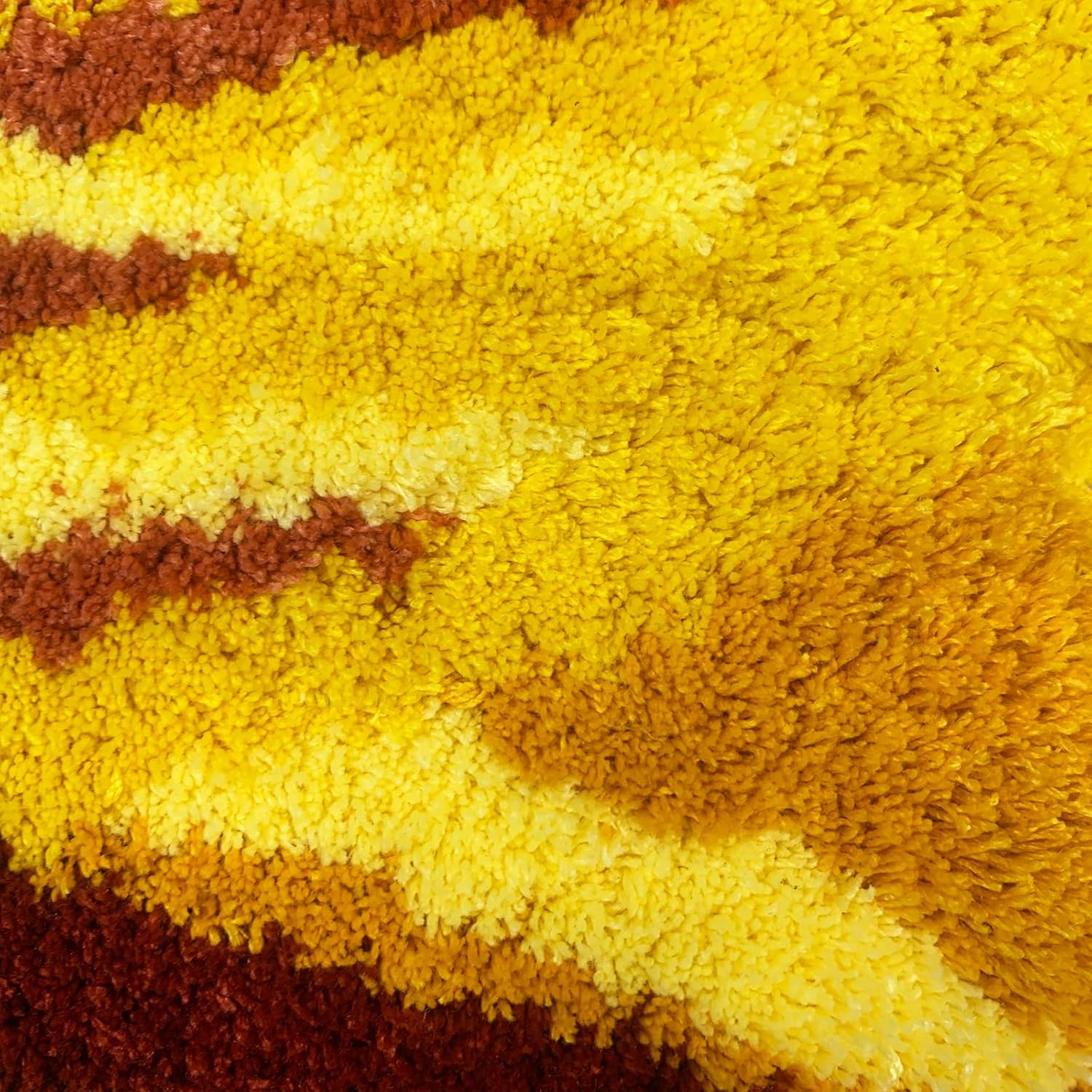 USTIDE Fluffy Sunflower Rug Floor Runner Soft Shaggy Flower Runner Rug Handmade Modern Carpets Washable Floor Mats for Living Room Laundry Room Hallway Bathroom High Pile