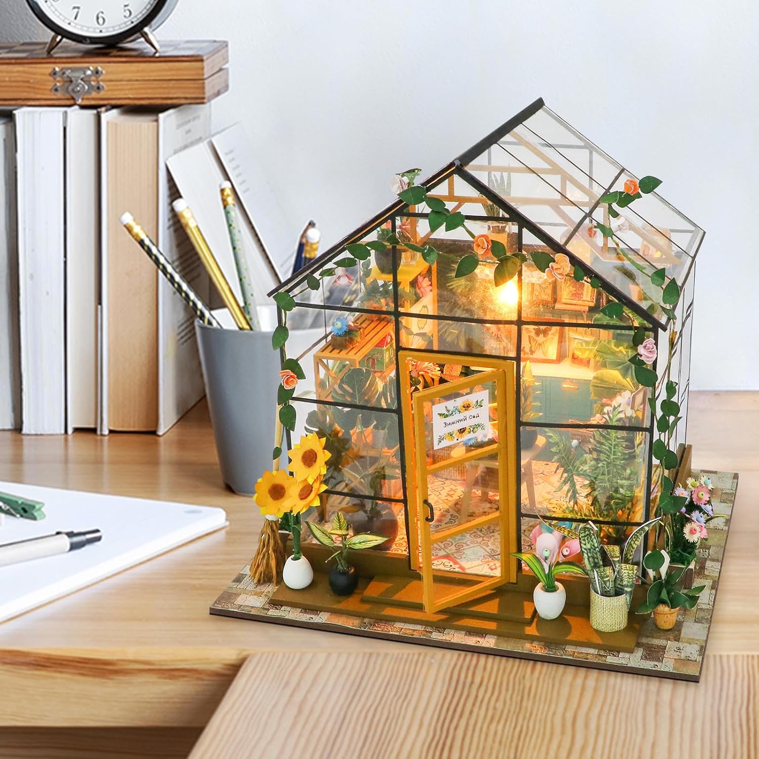 GuDoQi DIY Miniature Dollhouse Kit, Tiny House kit with Furniture, Miniature House Kit 1:24 Scale, Handmade Gift for Birthday Easter Day, Sunshine Flower House