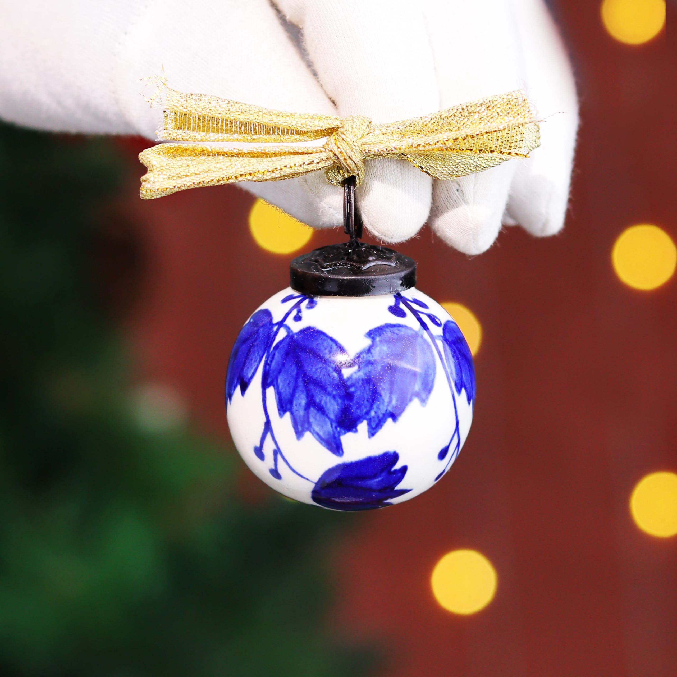 Indian-Shelf 12 Piece Blue White Porcelain Christmas Ball Ornaments Set 1