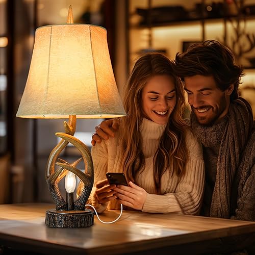 Miniatura 4 de Scenekoy Juego de 2 lámparas rústicas de mesita de noche con cuernos de granja con luz nocturna, puertos USB duales, pantalla de campana suave de
