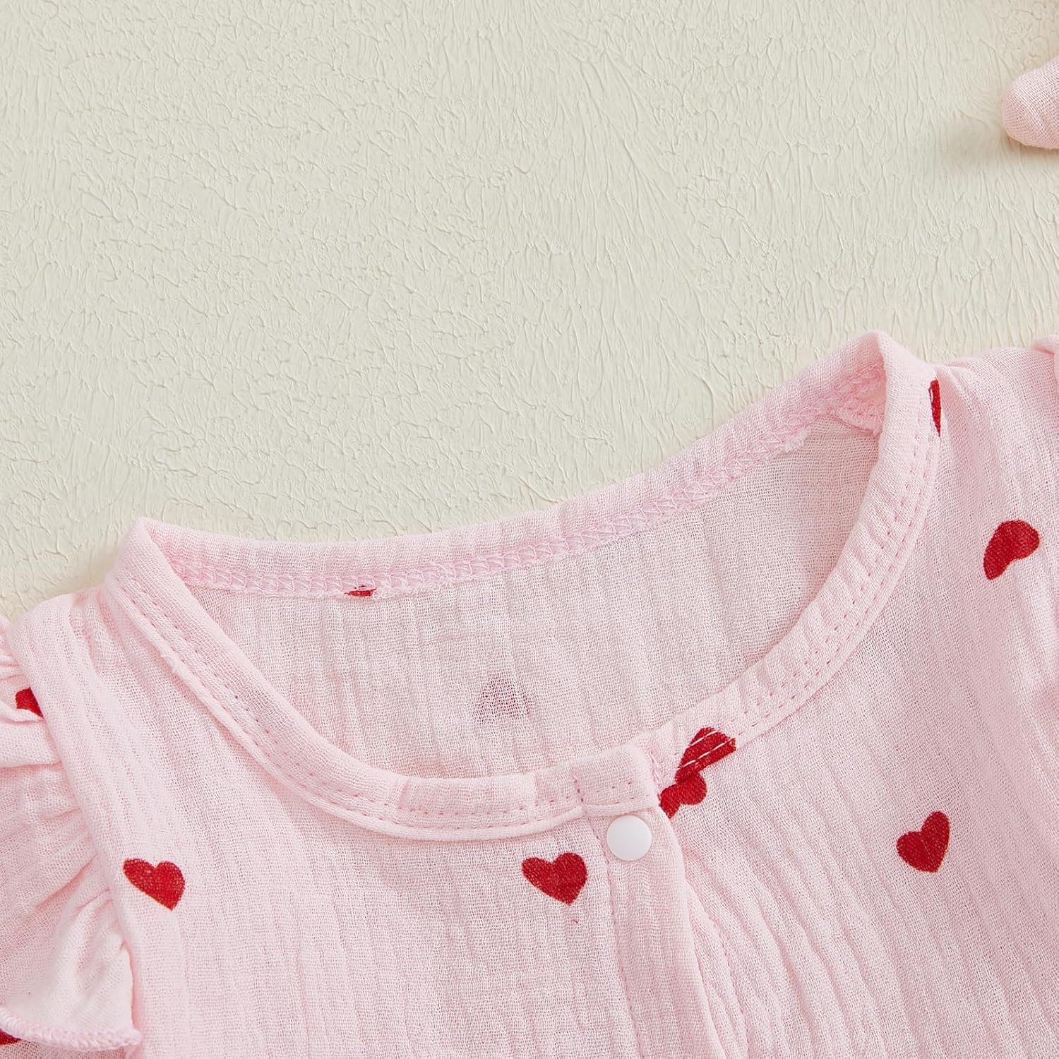 Sasaerucure Infant Baby Girl Valentines Outfit Long Sleeve Heart Jumpsuit Newborn Baby Girl Smocked Bubble Romper + Headband - Image 3