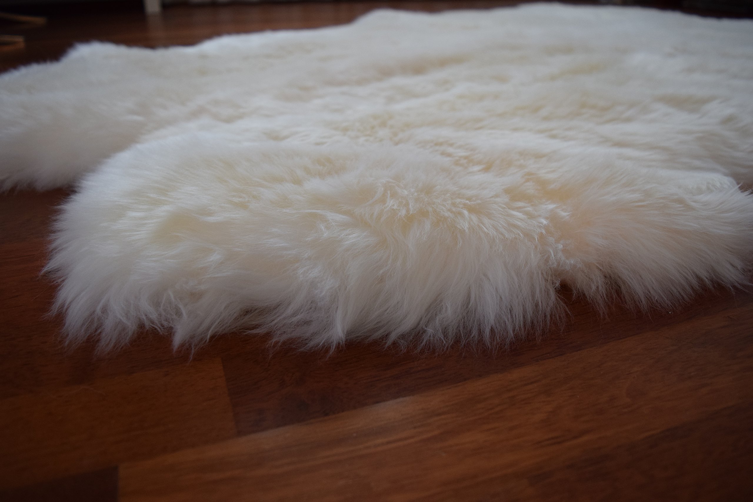 Naturasan Premium Schaffell Lammfell, Naturfell Teppich, Läufer, Dekofell Weiss (80-90cm)