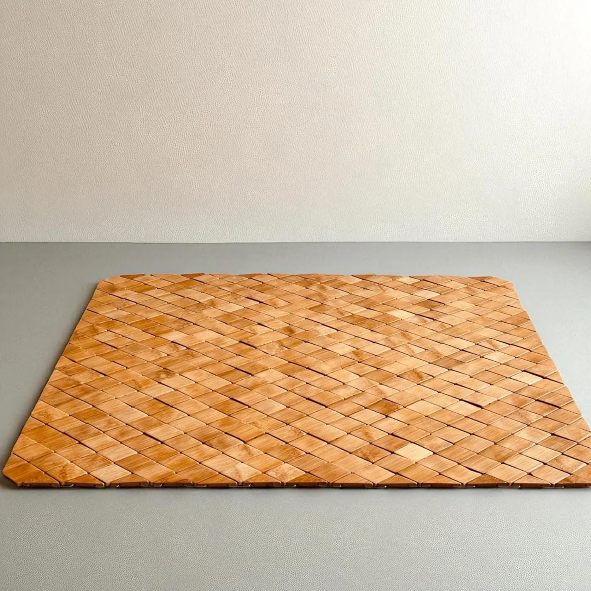 45x70 cm Baklava Desen Bambu Banyo Matı | Kaymaz Doğal Ahşap Banyo Paspası | Suya Dayanıklı Dekoratif Banyo ve Ev Matı