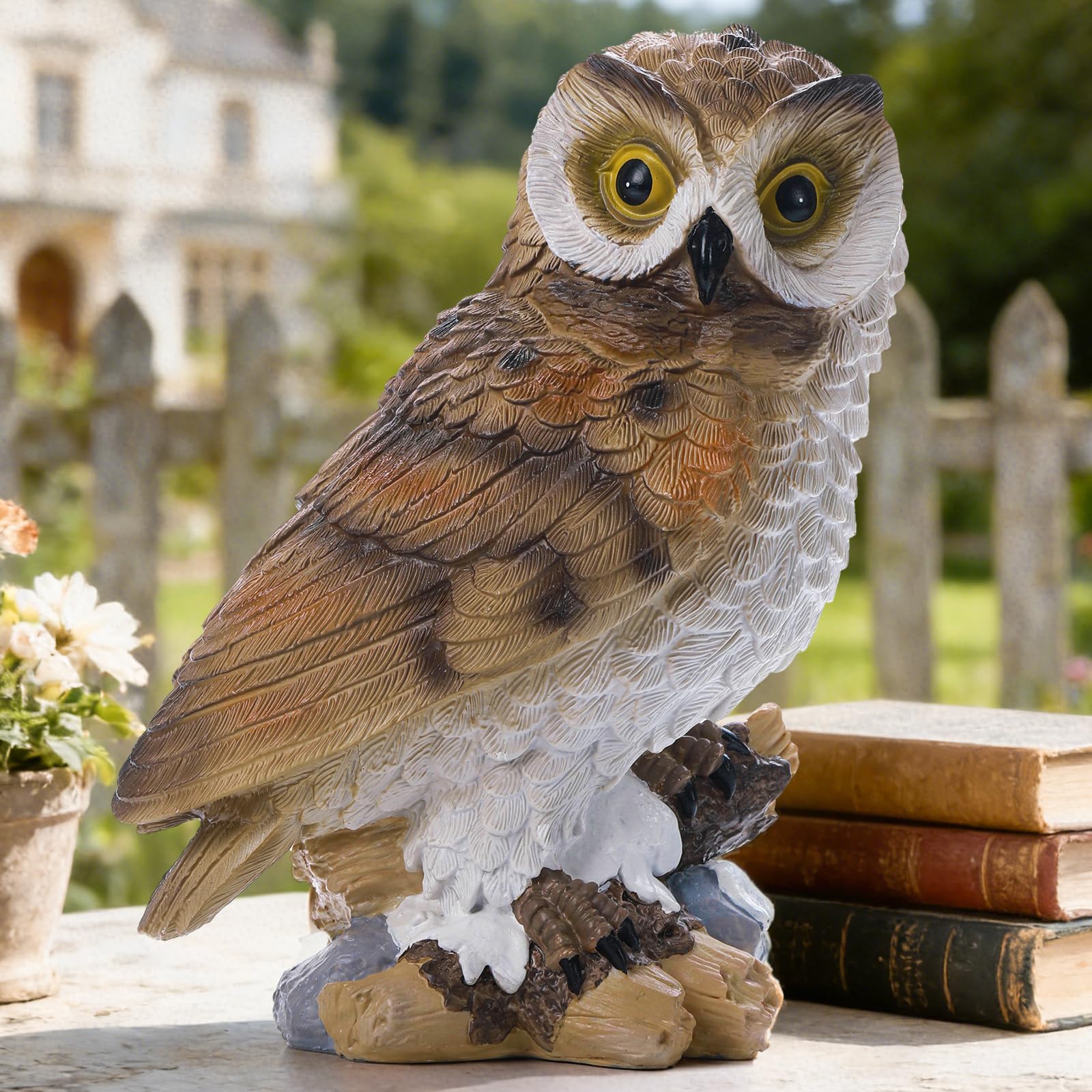 Estatua solar de búho para jardín, figura de resina resistente a la intemperie con luces LED, escultura de búho para porche, patio, césped y decoración de patio, ideal para inauguración de la