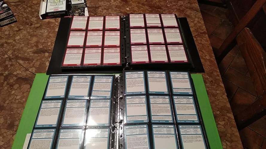 50 Feuilles 18 Poches – Noires – Chargement Latéral – Pour Cartes Standard – 11 Trous