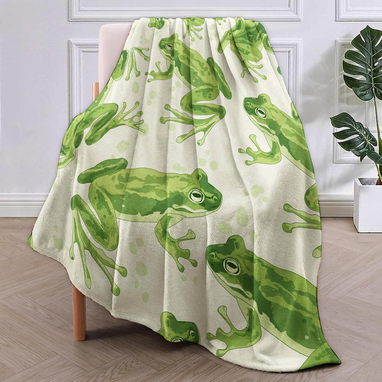Frog Blanket Gifts for Adults Kids Women Girls Soft Warm Lightweight Cozy Green Animal Frogs Throw Blankets for Bed Sofa Couch Living Room Decor 50x60in - Image 2