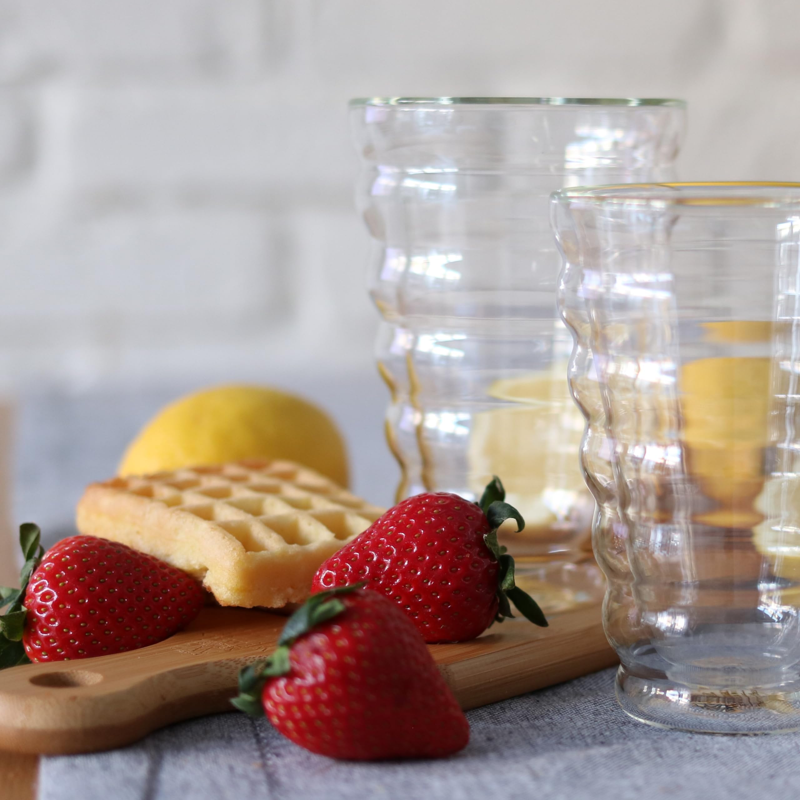 Wilmax - Thermogläser mit Henkel Bubble - 300 ml - 6er-Set - Doppelwandige Gläser für Wasser, Tee, Kaffee - Teegläser & Kaffeegläser - Becher für Heiß- und Kaltgetränke - Spülmaschinenfest