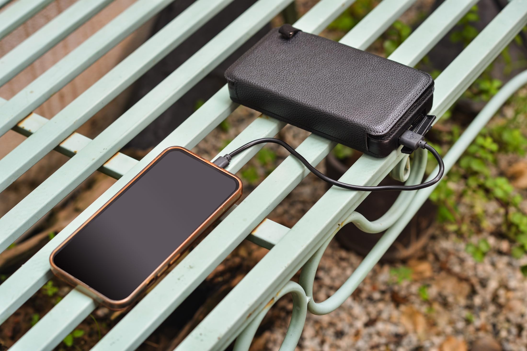 Cargador solar de 20000 mAh, batería externa portátil USB C para exteriores con 4 paneles solares, nueva batería externa de carga rápida de 3 A con 2 salidas USB compatible con smartphones, tabletas