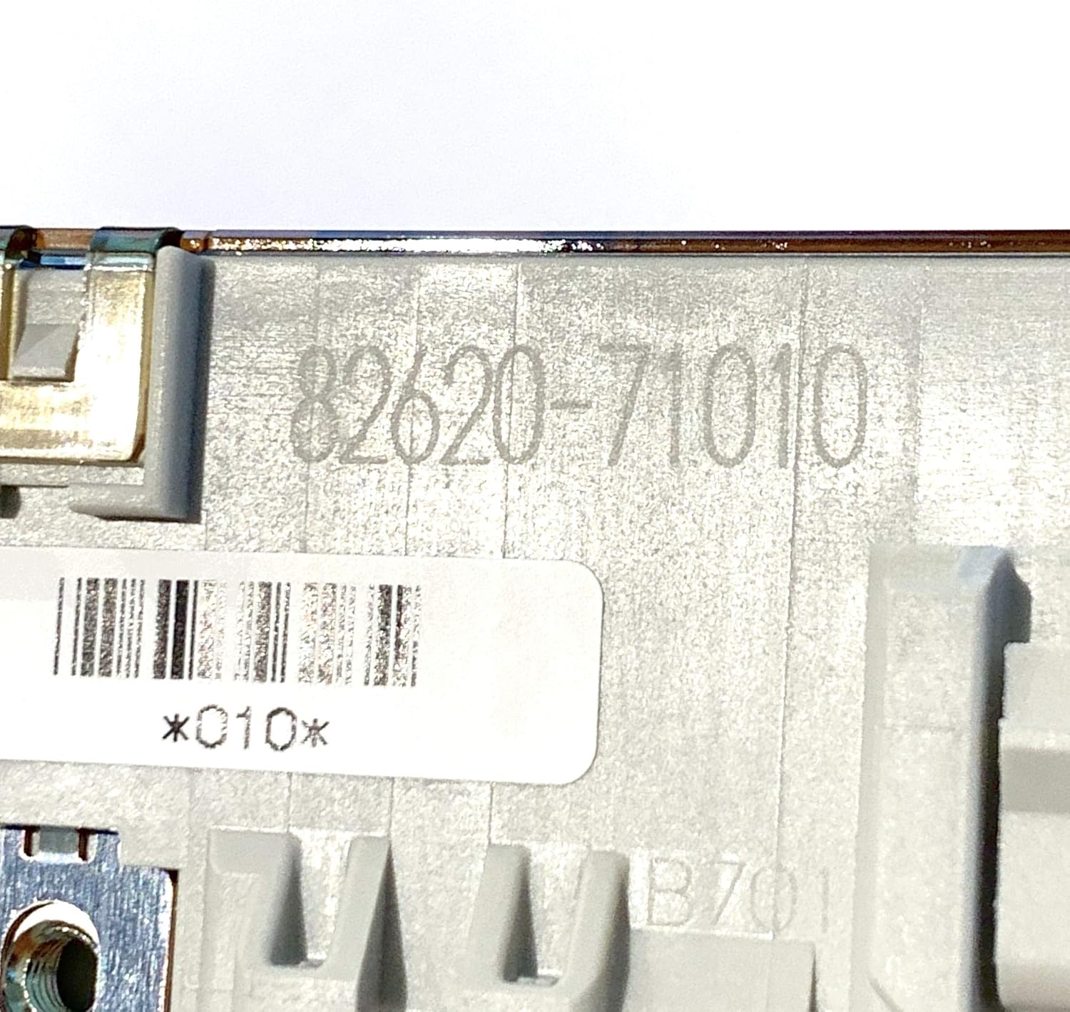 EDS GENUINE NEW OEM 82620-71010 8262071010 Fusible Link Block Assembly for Hilux 4Runner Fortuner etc w NUT