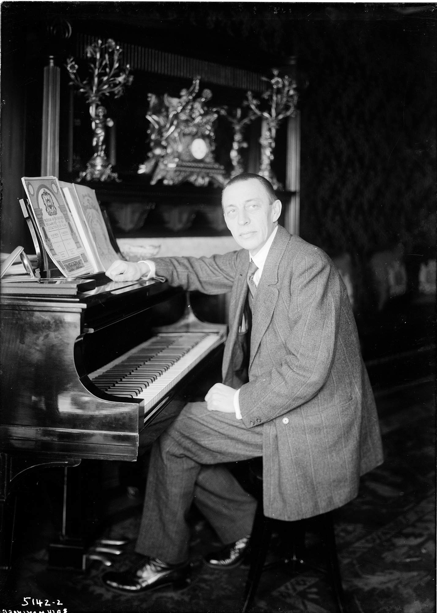 Frame a Patent Sergei Vasilyevich Rachmaninoff Photograph - Historical Artwork from 1915 - (11" x 14") - Gloss