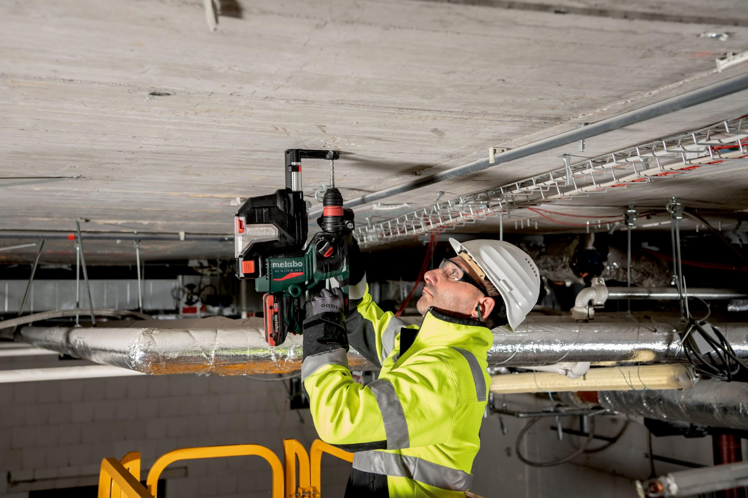 metabo Akku-Kombihammer KH 18 LTX BL 24 Q Set ISA, 18 V Bohrhammer SDS-plus