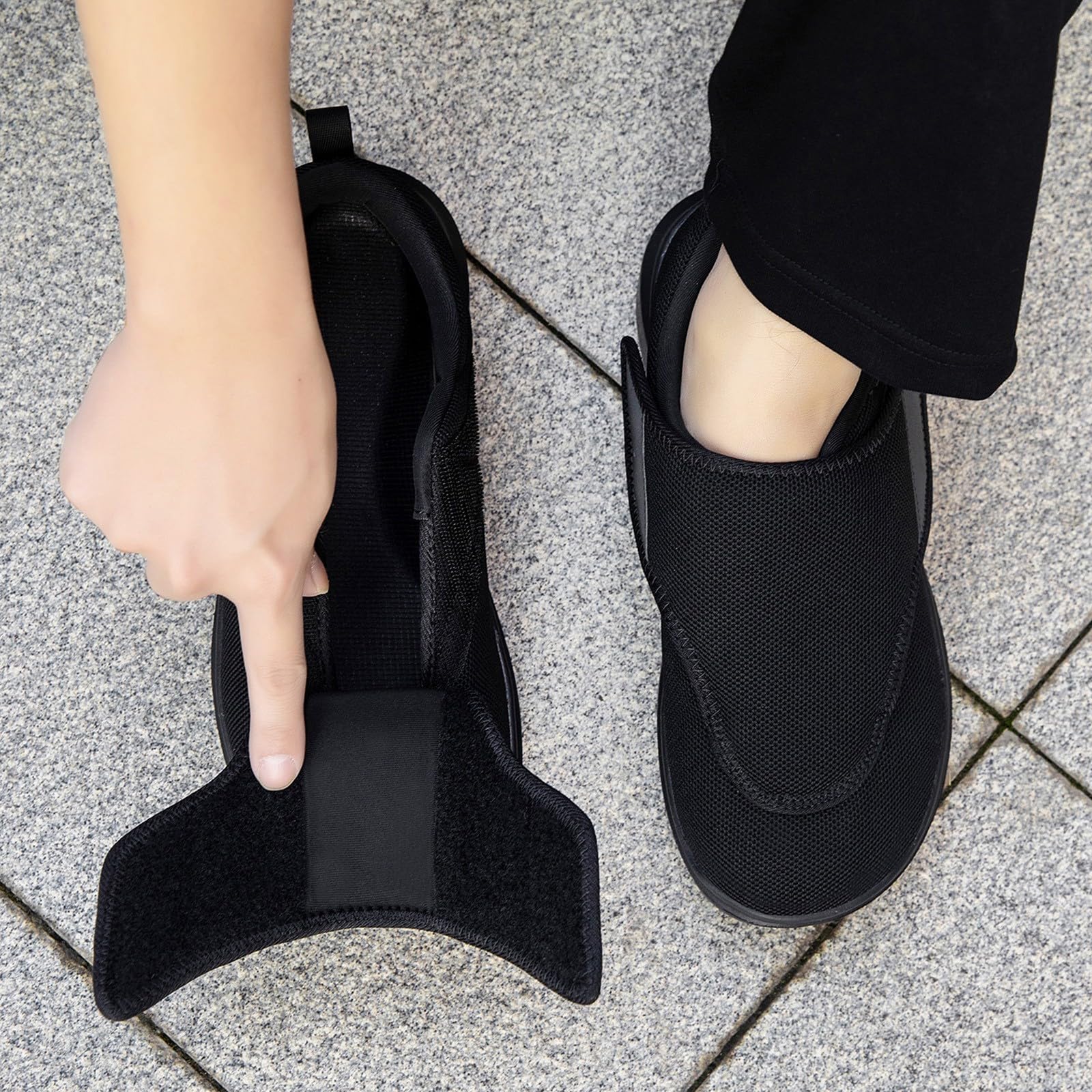 Zapatillas Diabéticas Hombre Mujer Extra Anchos Ligero Ajustable Ortopédico Zapatos de Caminar Anciano Paseo Antideslizante por Casa Aliviar el Dolor de Pies