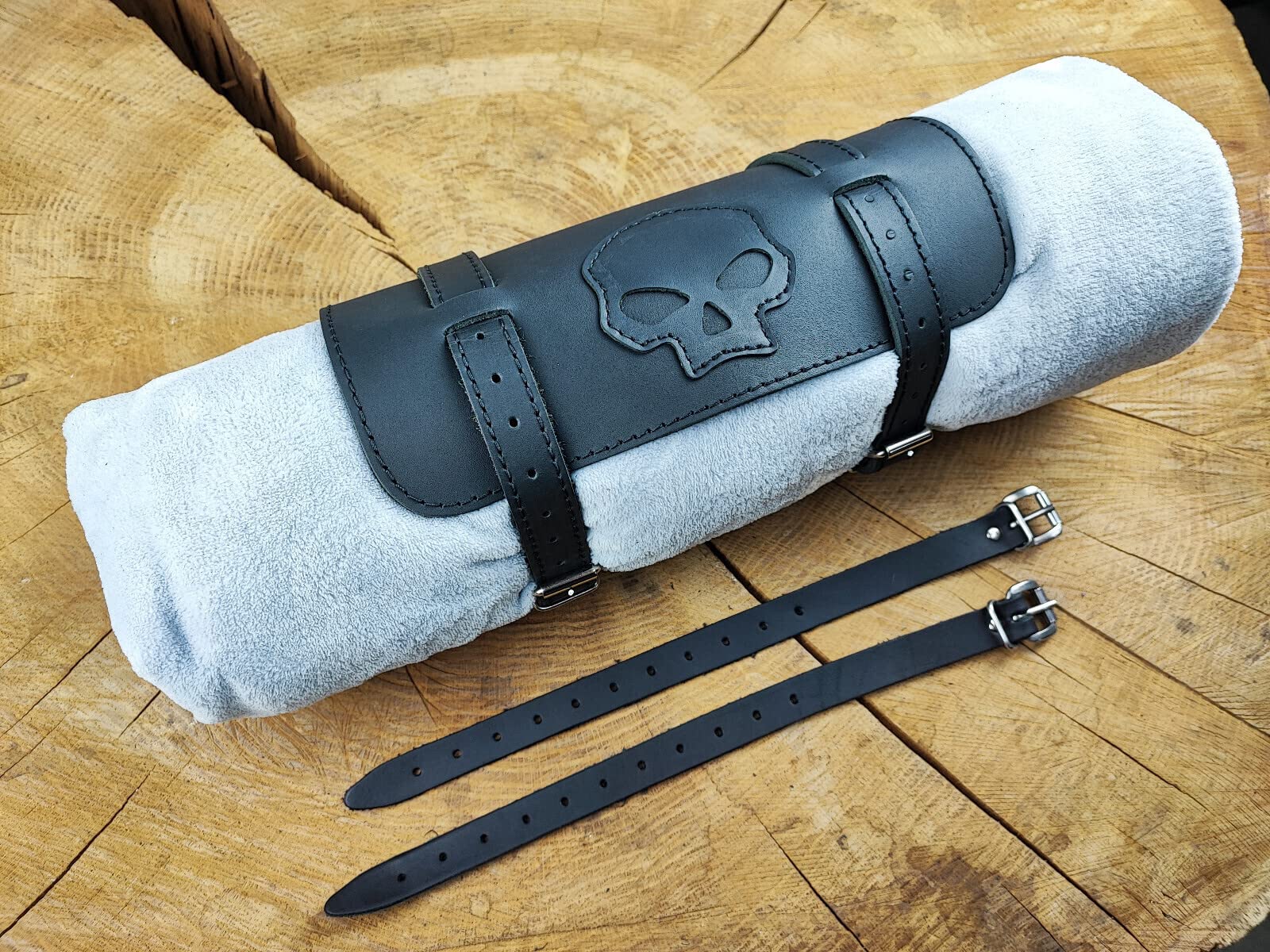 Deckenrolle Teschio Di ORLETANOS Compatibile Con Harley Davidson Roll-Up Supporto da Soffitto Valigia Viaggio Lederrolle Rotolo Strumento Sissybar Nero Ruolo