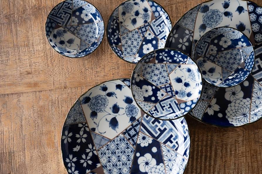 Amazon | 美濃焼 藍友禅 菊形12cm小皿 | やまに(Yamani) | 小皿