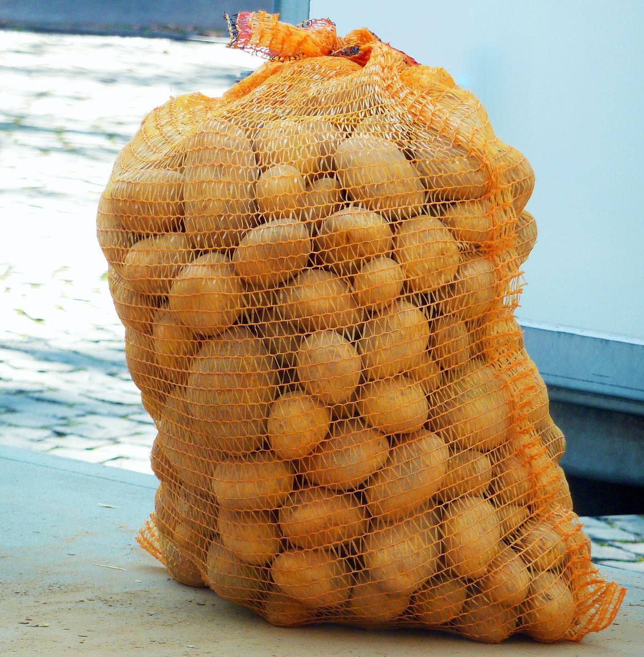 Bazko 100 sacchi a rete Raschel, 35 x 50 cm, 5 kg, colore bianco, sacchi a rete con cordino, per patate, cipolle, sacchi a rete, legna da ardere