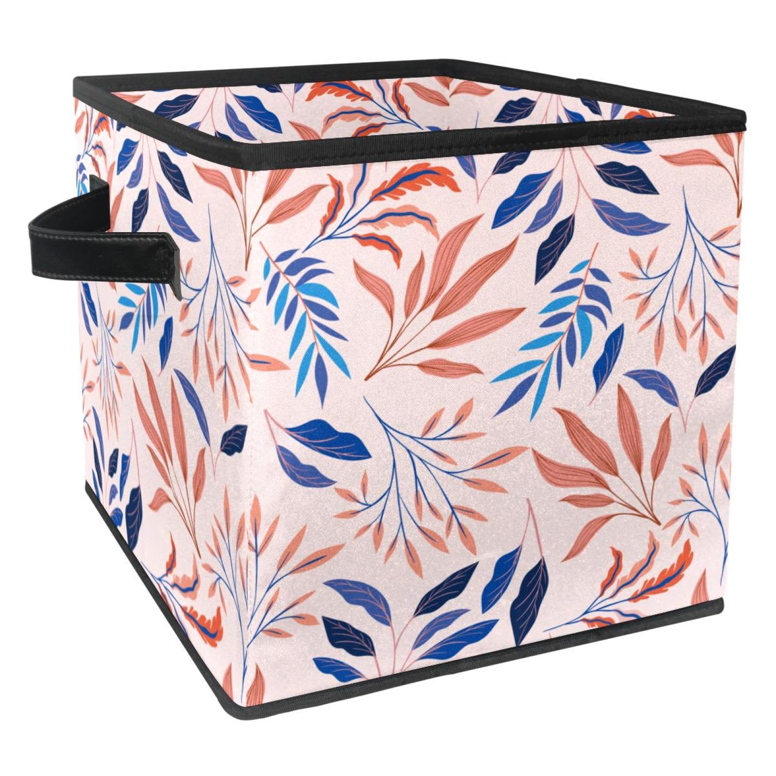 Placard et chambre ordonnés grâce au bac de rangement en tissu pliable au style nature coloré
