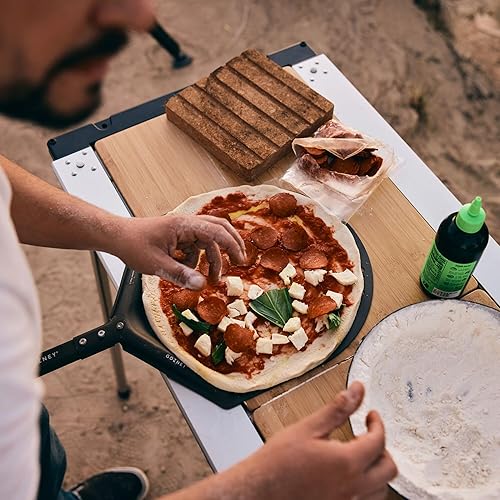 Vista 22 de Gozney Roccbox Pizza Placement Peel, pequeño, 12" diámetro