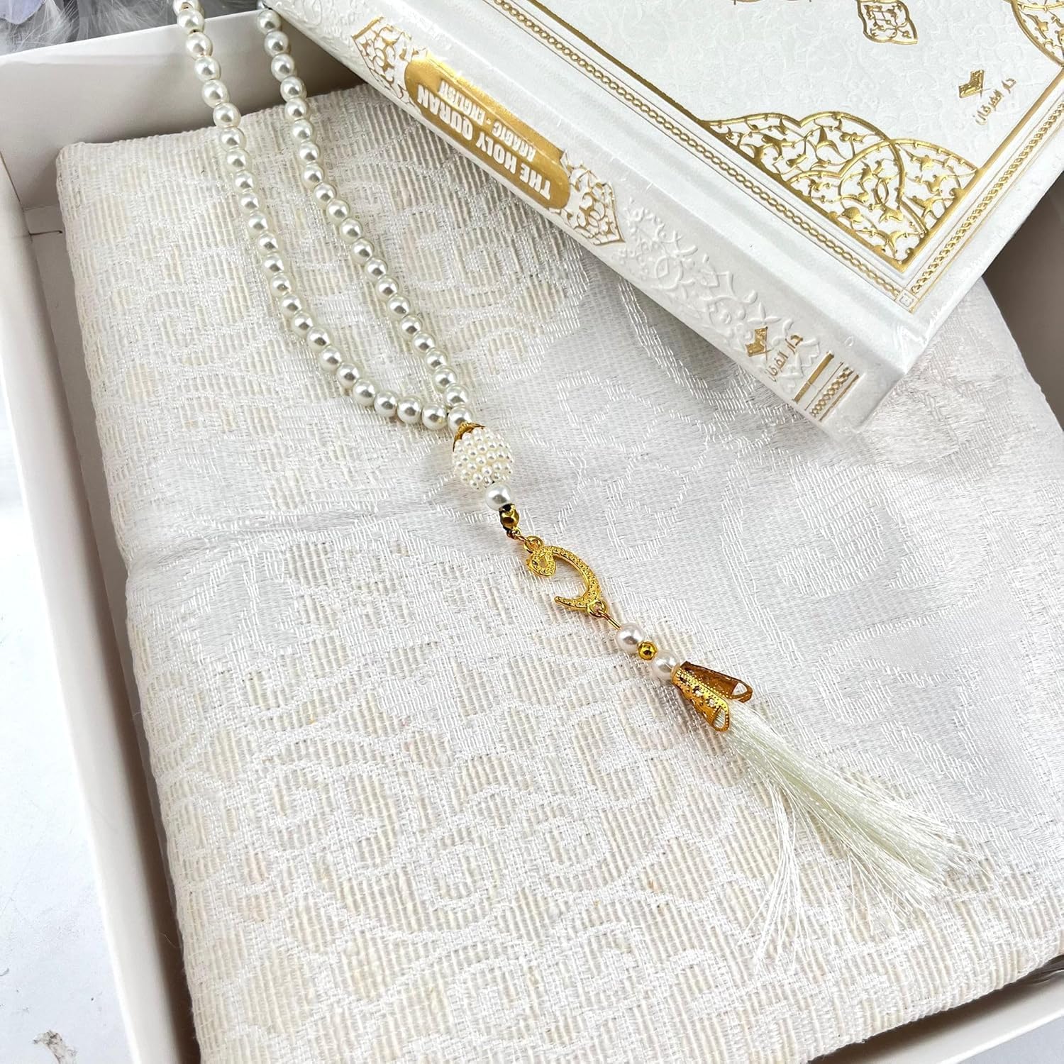 Quran Gift Set - English Translated Holy Quran, Prayer Mat, and Tasbih Beads - Elegant Islamic Gift for Ramadan, Eid, Hajj, Umrah, or Daily Prayers - Perfect Religious Gift for Muslims (White) image 4