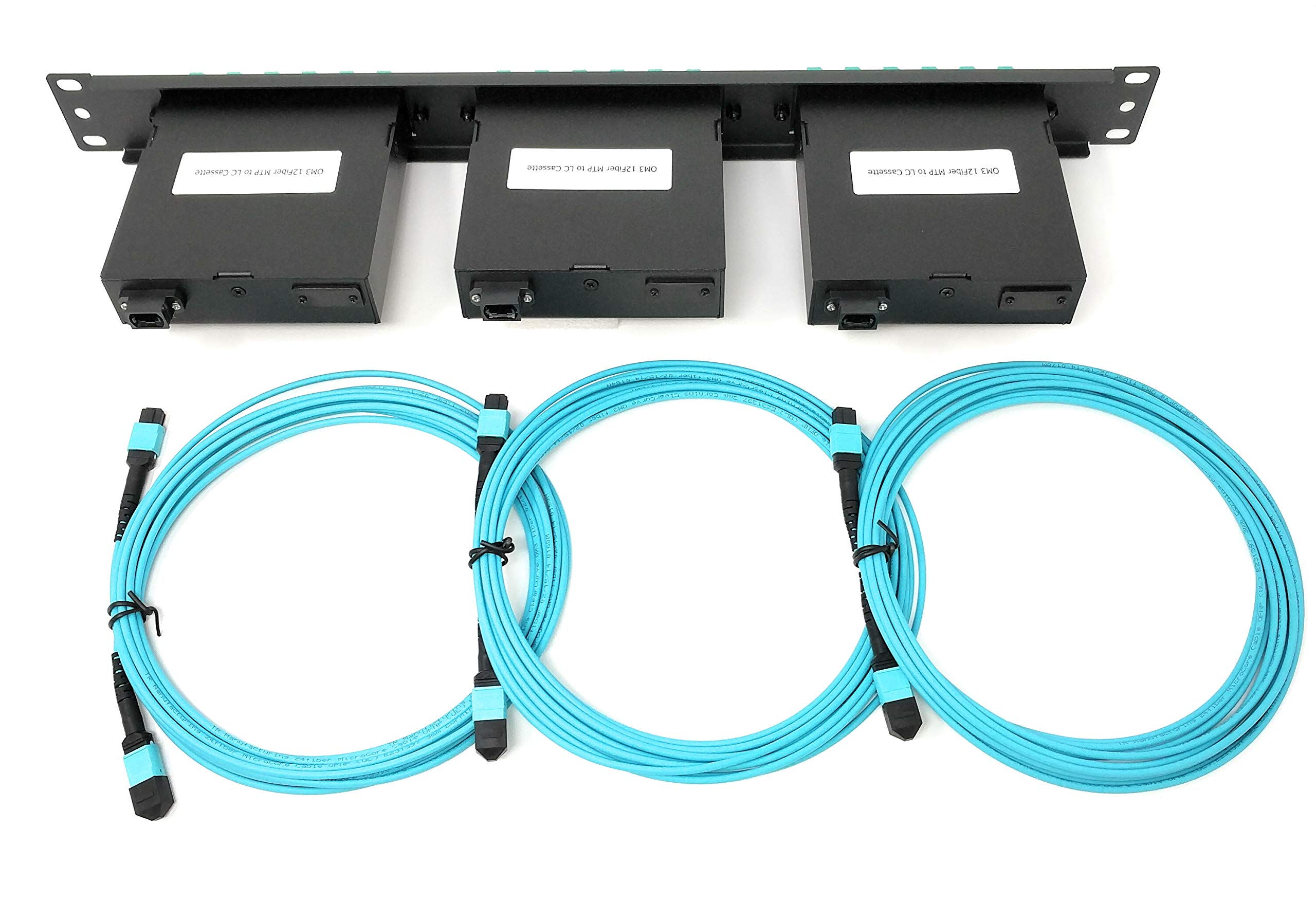 Amazon | Ultra Spec Cables 1U 19インチ 36ポート 3 LGX OM3