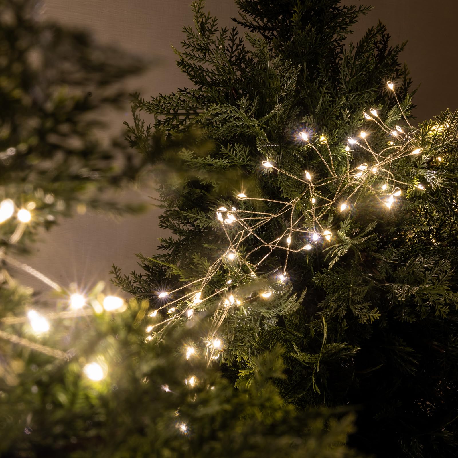Luccika LED Cluster Lichterkette, Mikro-LED Traubenform, 8 Leuchtmodi, Metallkabel, Innen- und Außenbereich, Weihnachtsbaum Dekoration, Mehrfarbig (Warmweißes Silberkabel, 10M)