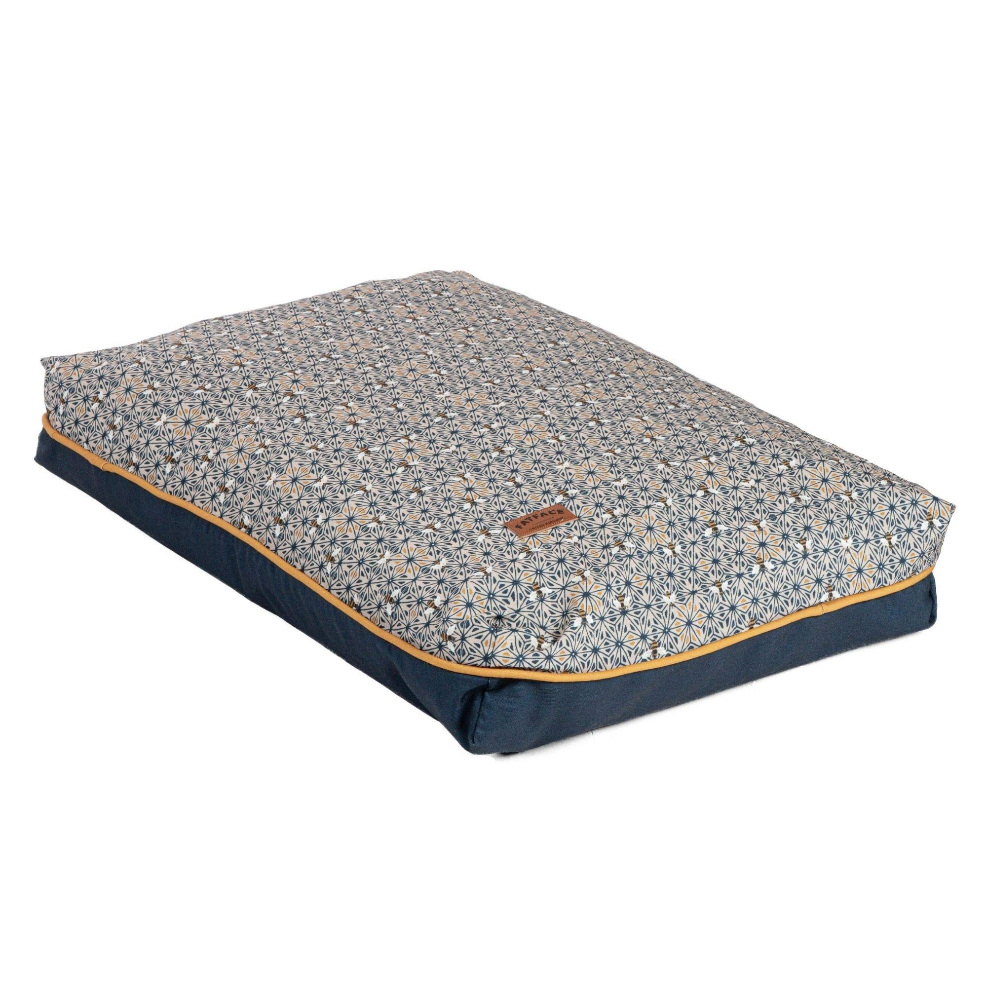 Danish Design FatFace Geo Bees Navy/White Sustainable Recycled Fibre Deluxe Soft Dog/Puppy Deep Duvet Medium