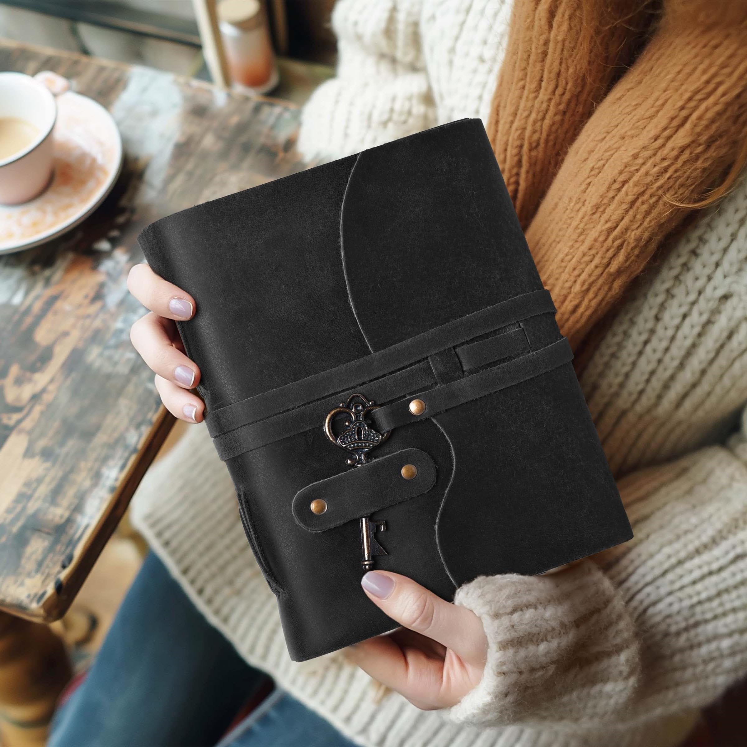 LEATHER VILLAGE Diario de cuero vintage – 200 papel vintage hecho a mano con borde de cubierta – Diario encuadernado de cuero para mujeres y hombres – Cierre de llave vintage – Libro de sombras –