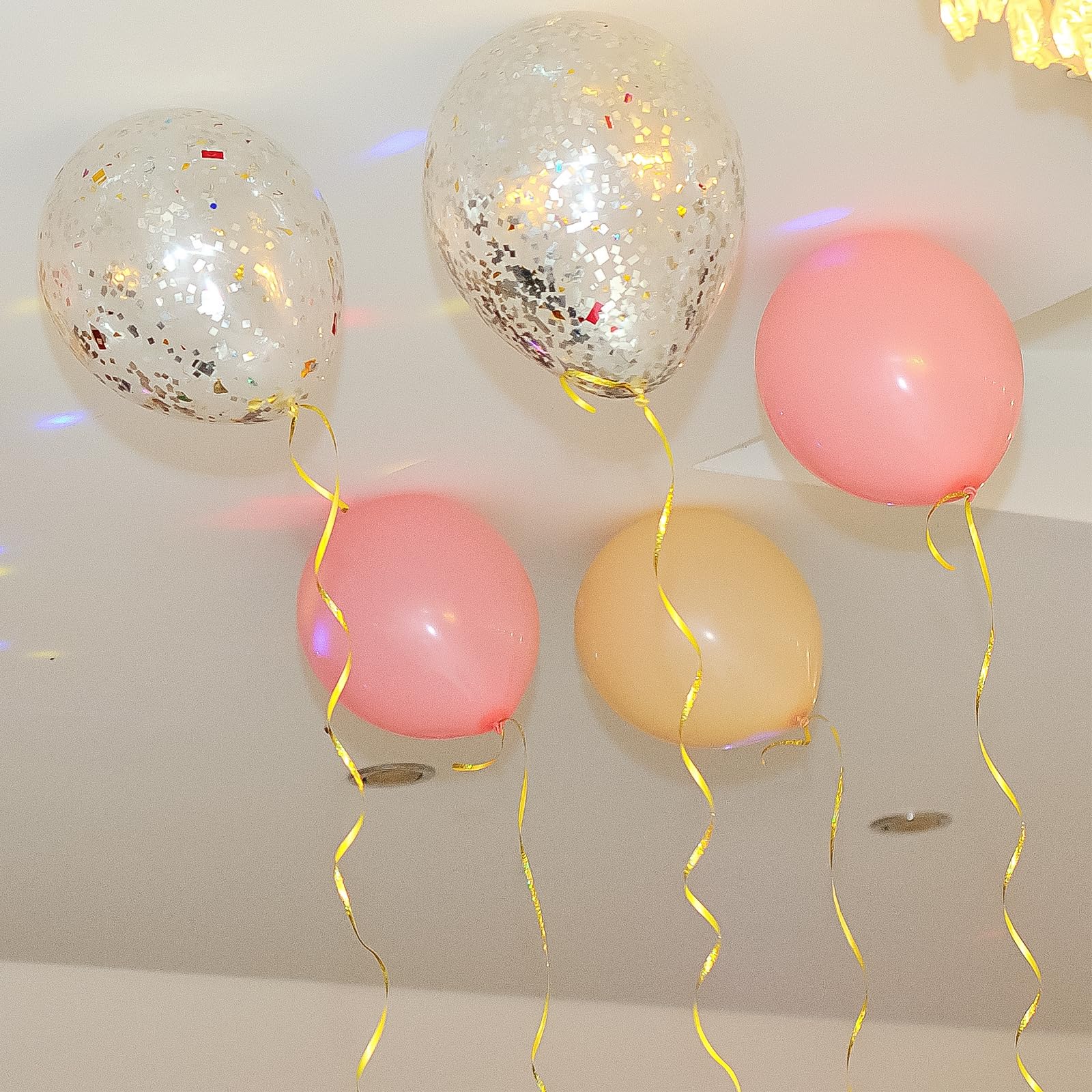 Produktbild von 50 M Glänzendes Lila Ringelband Für Luftballons ? Lasergelocktes Band