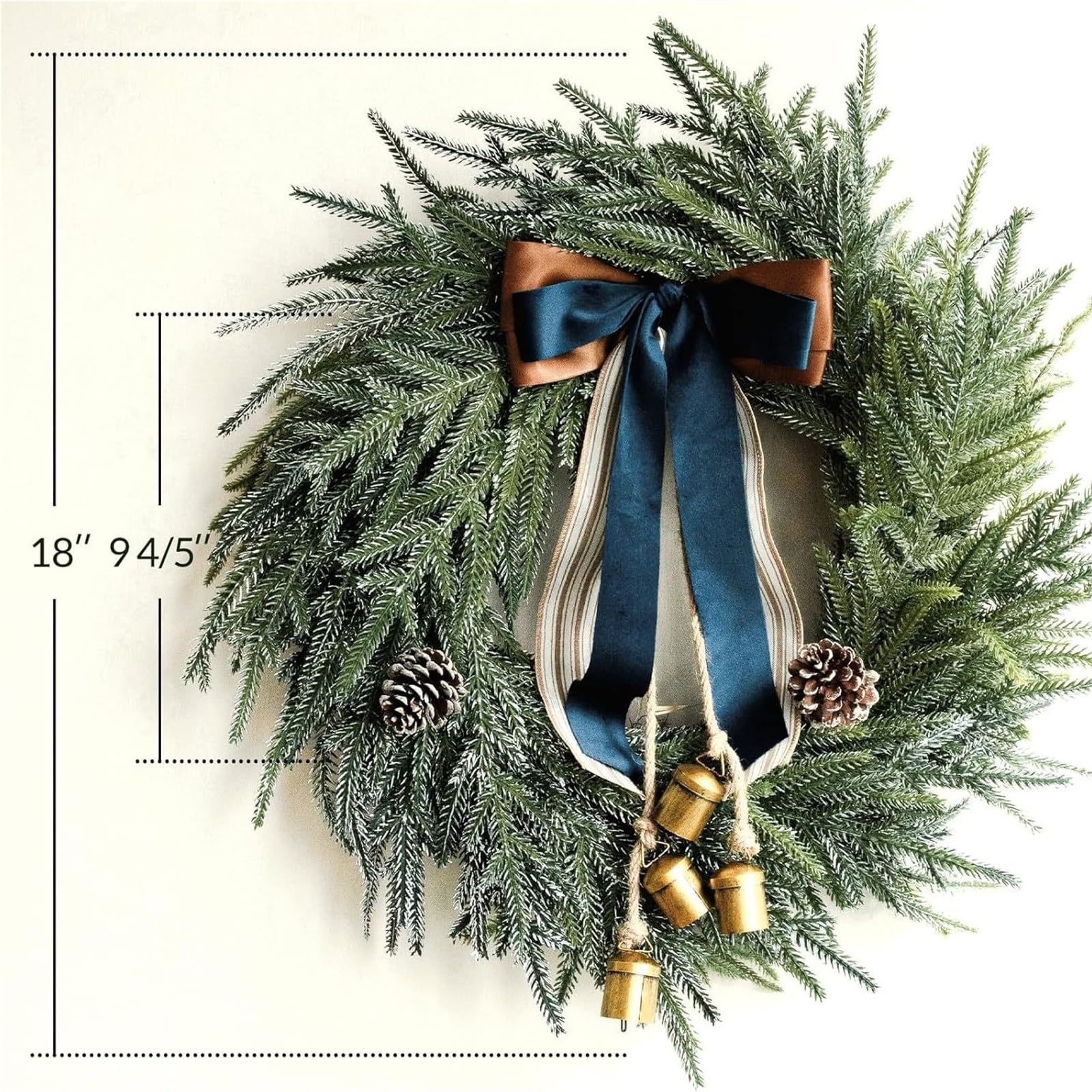Dekoriert 18-Zoll-Weihnachtskranz, künstlicher, vordekorierter Weihnachtsakzent mit Tannenzapfen und Schleifenband, Weihnachtsdekoration Exquisit