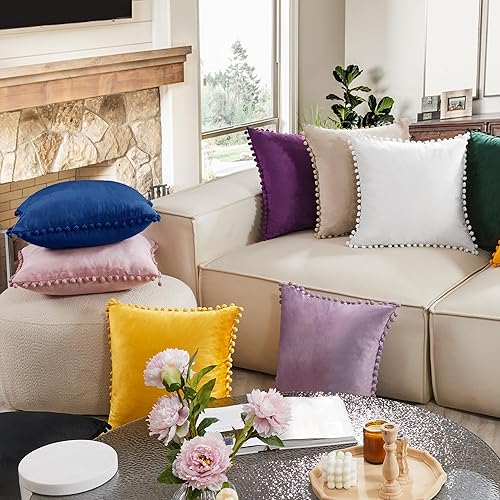 Vista 121 de Deconovo Juego de 2 fundas de almohada de terciopelo, 20 x 20 pulgadas, color verde azulado, cuadradas, con pompones, suaves, con cremallera