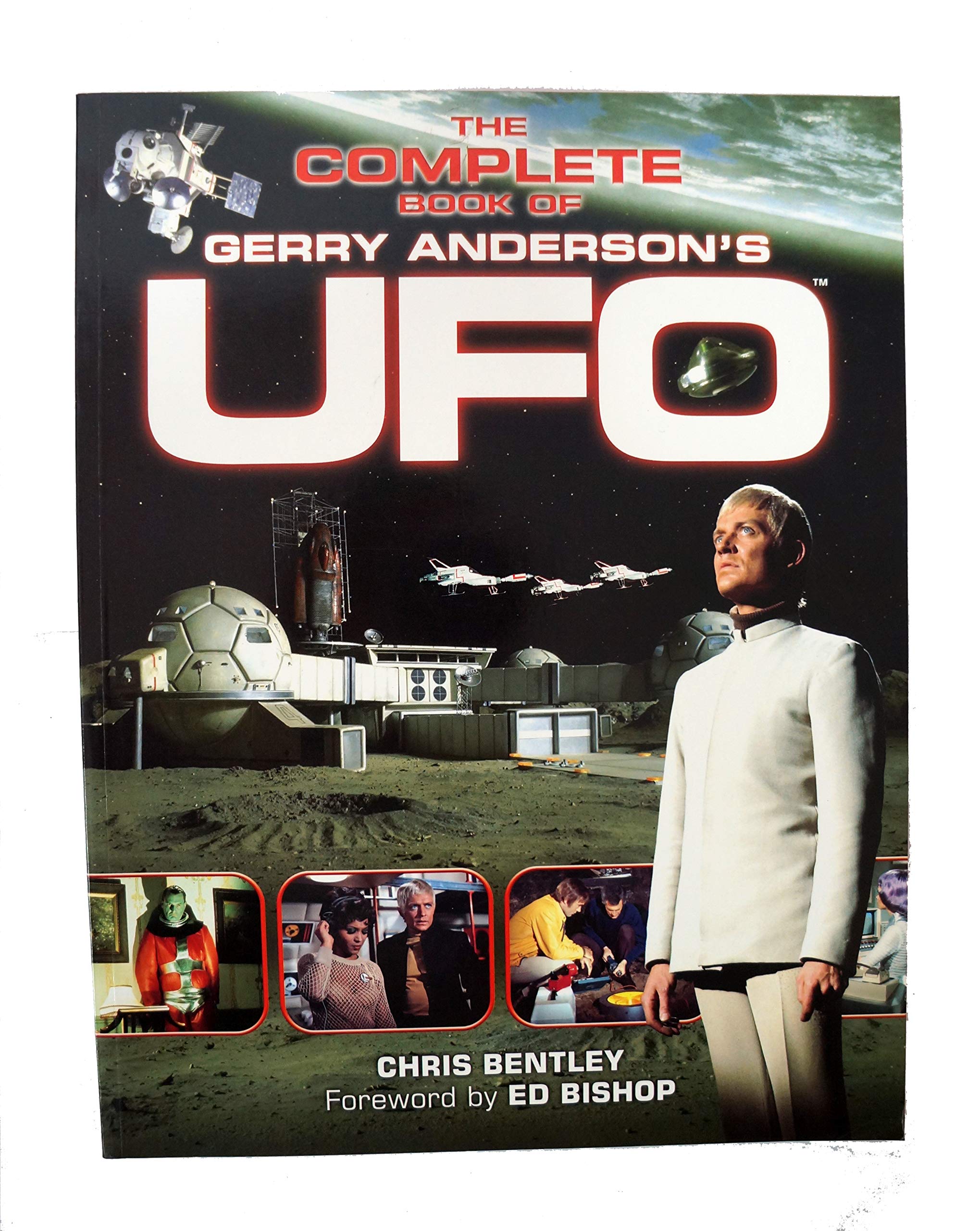 謎の円盤UFO GERRY ANDERSON'S UFO 本3冊セット 81eZdFNnBSL.jpg