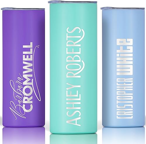 Vaso personalizado con nombre grabado, vaso de café aislado al vacío de acero inoxidable de 20 onzas con tapa deslizante, taza personalizada para