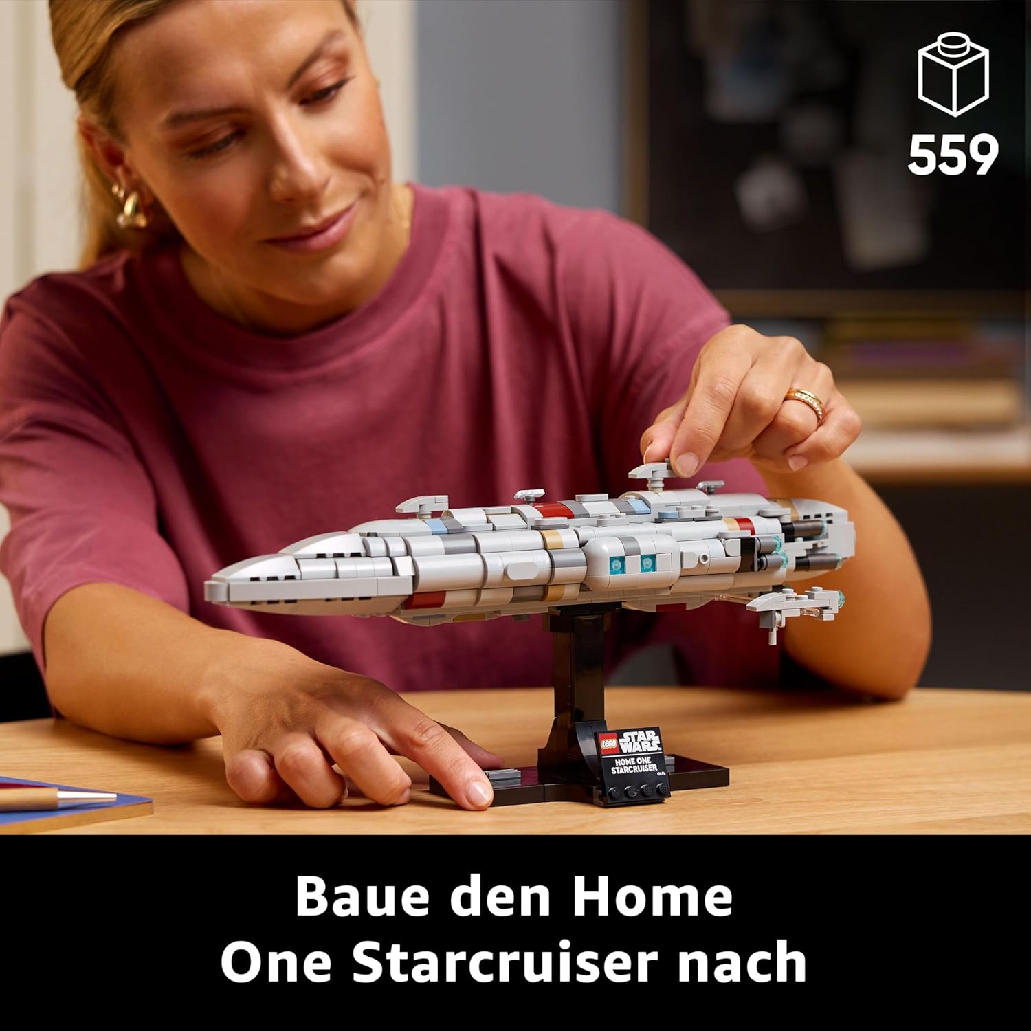LEGO Star Wars Home One Starcruiser Vorderansicht