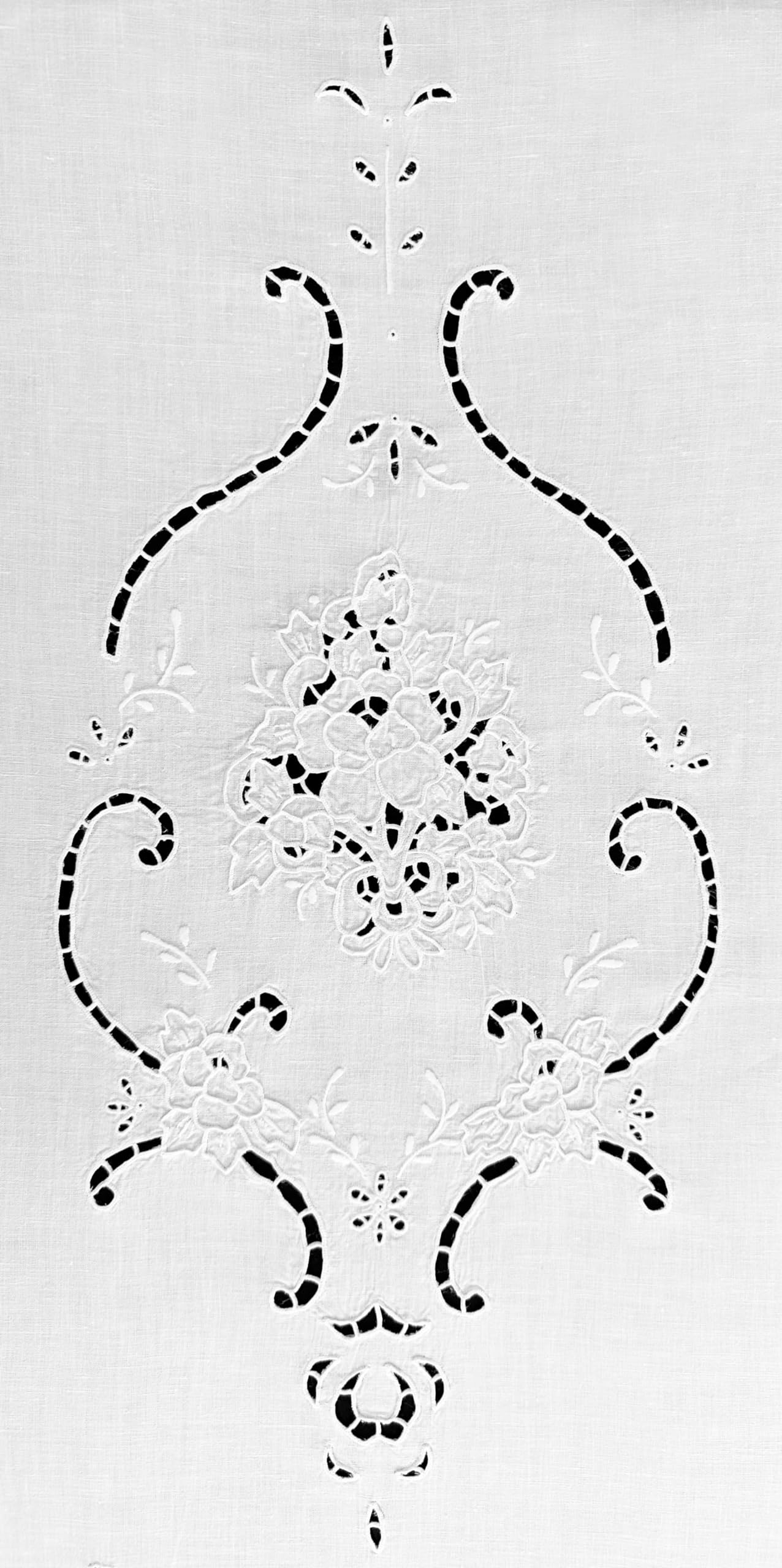 Paire De Rideaux Brodés Main Priscilla Zenoni & Colombi – Mélange Lin 65% – Made In Italy – Dimensions 58x150 Cm