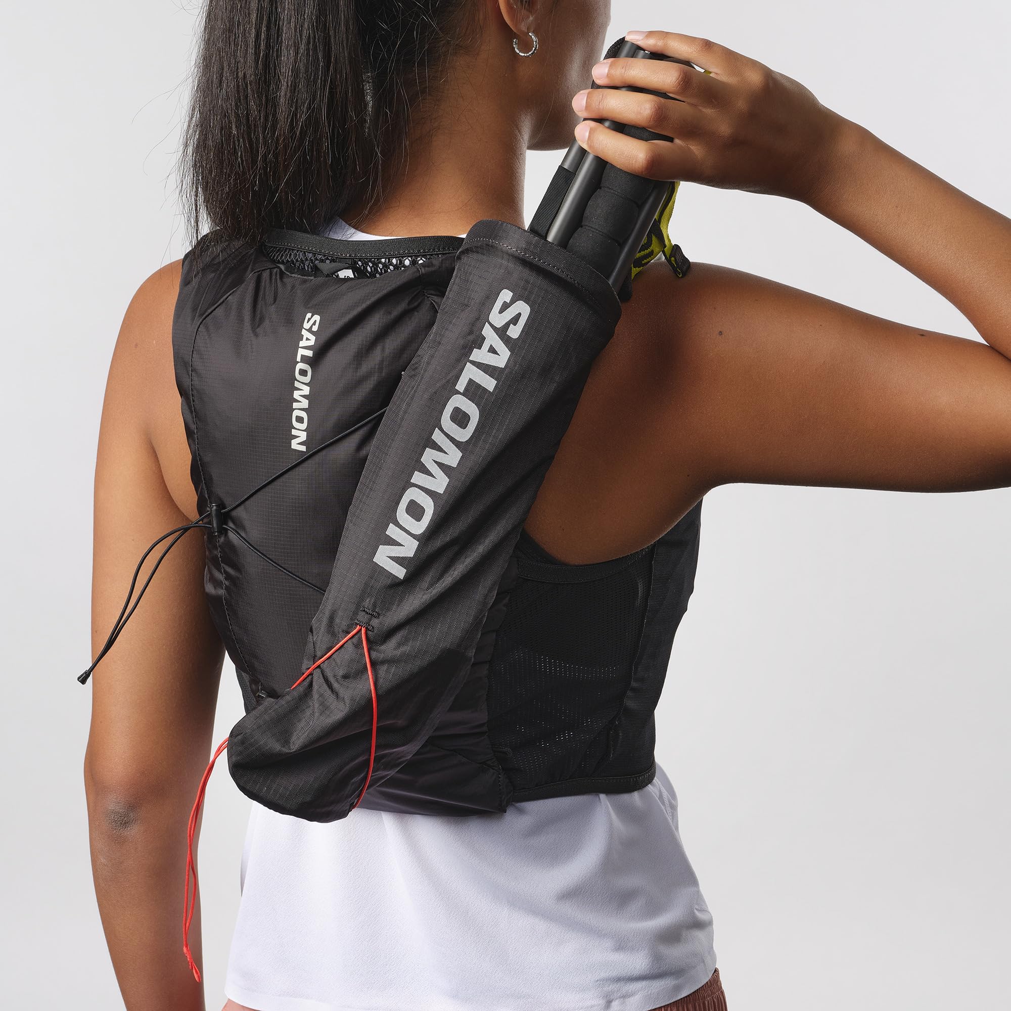 Salomon Active Skin 4 Damen, SensiFit frauenspezifische Passform, Brusttaschen mit einfacher Flüssigkeitszufuhr, sichere Aufbewahrung mit benutzerdefinierter Köcherkompatibilität, Trailrunning-Weste