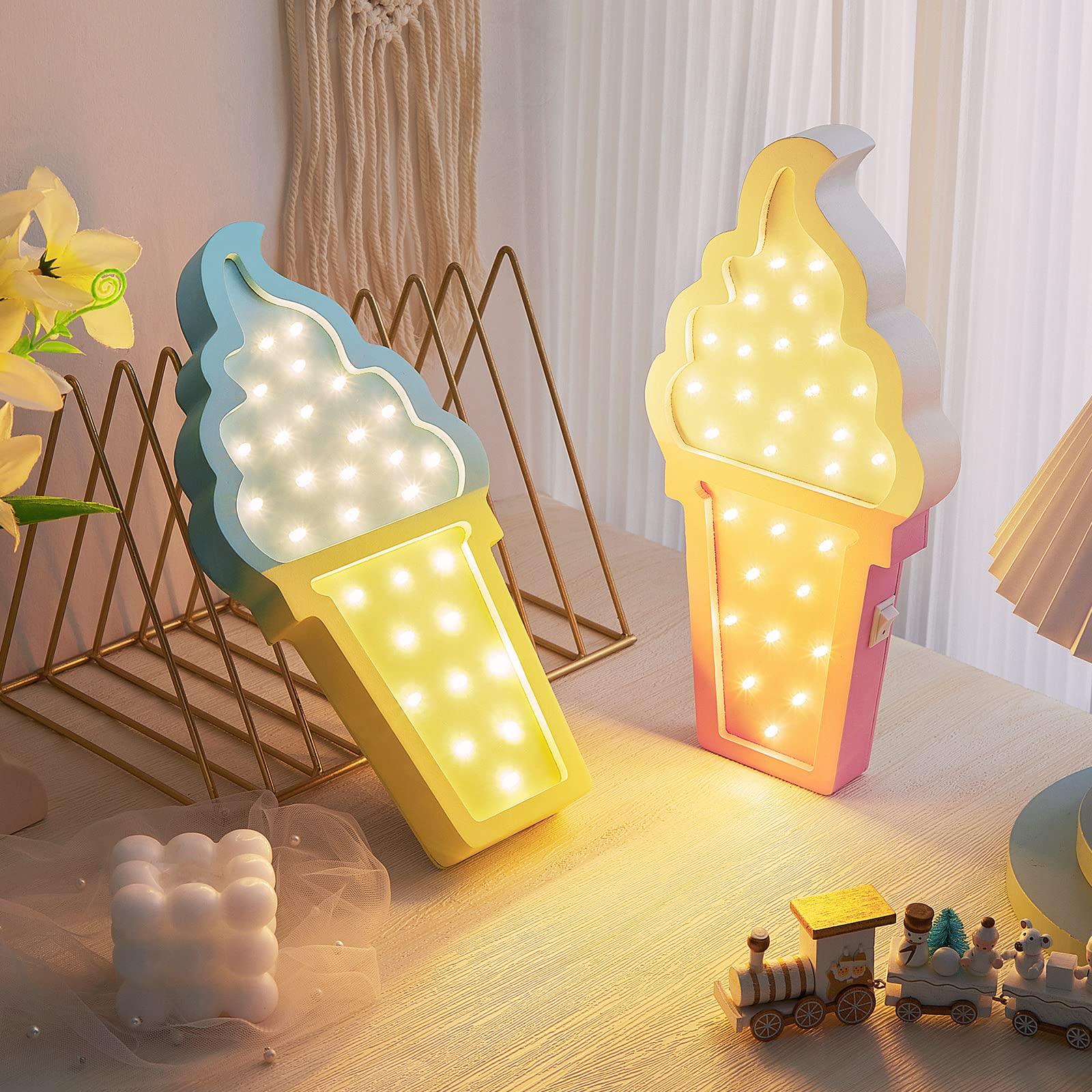2 pz Gelato San Valentino Romance Atmosfera Luce in legno Gelato LED Night Light Ice Cream Theme San Valentino Romance Lampade LED a batteria Luci notturne per feste di compleanno Decor (blu-giallo)