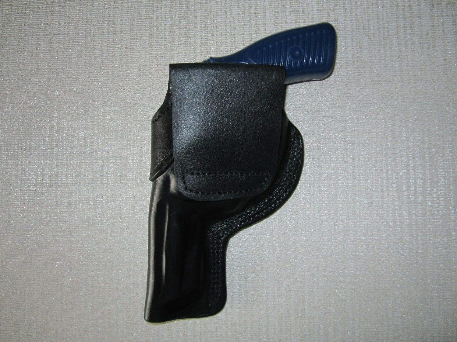 Fits Ruger SP101 357 mag, with 3" Barrel, Formed Leather owb, Belt Holster