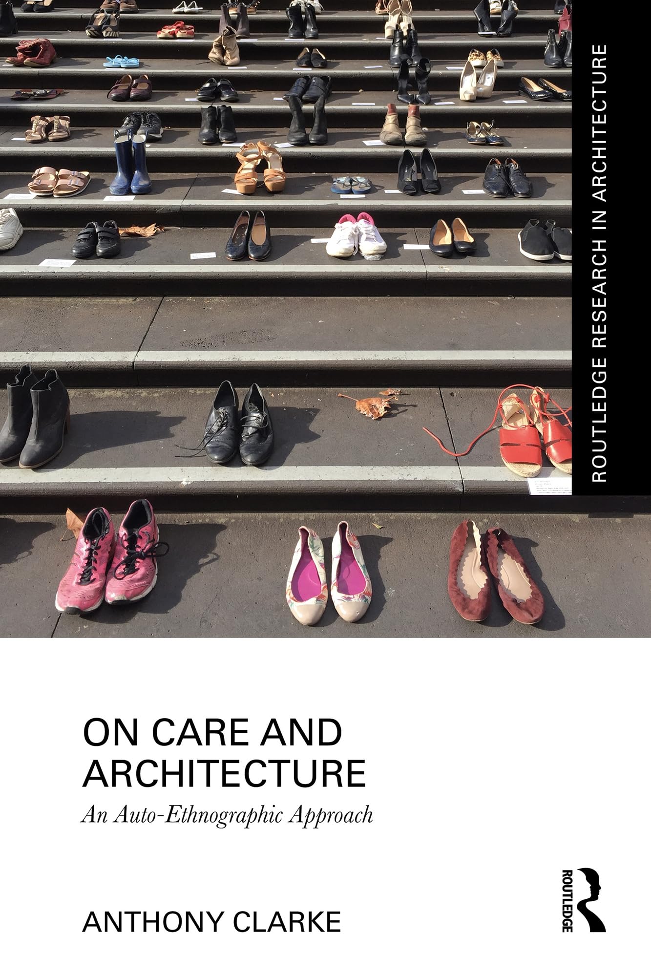 On Care and Architecture Routledge : comprendre l'impact humain du design