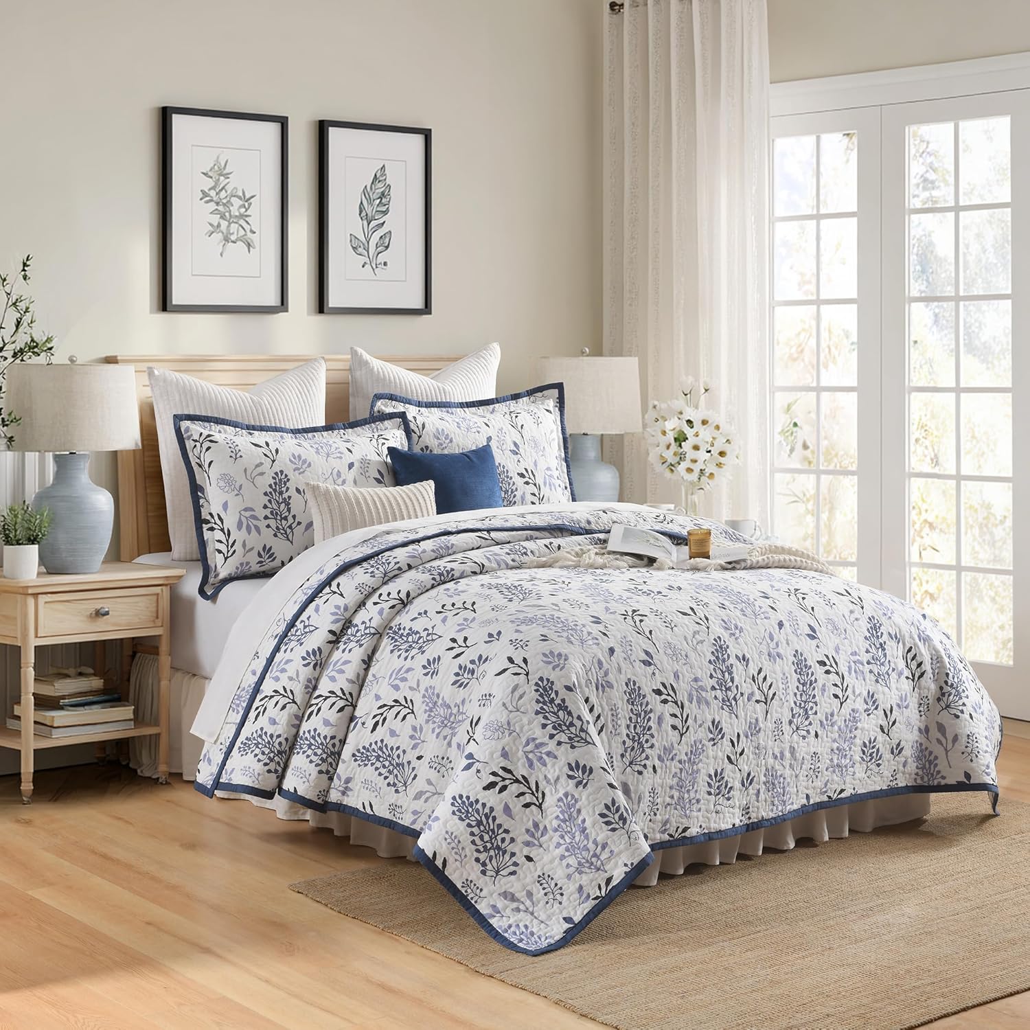 100% Cotton Farmhouse King Quilt Set - Blue and White Floral Leaves Botanical Quilts - Cottage Bedding Bedspreads Lightweight for Spring & Summer 3-Piece | Soft & Breathable, Navy Blue-trimmed, Garden Style Decor