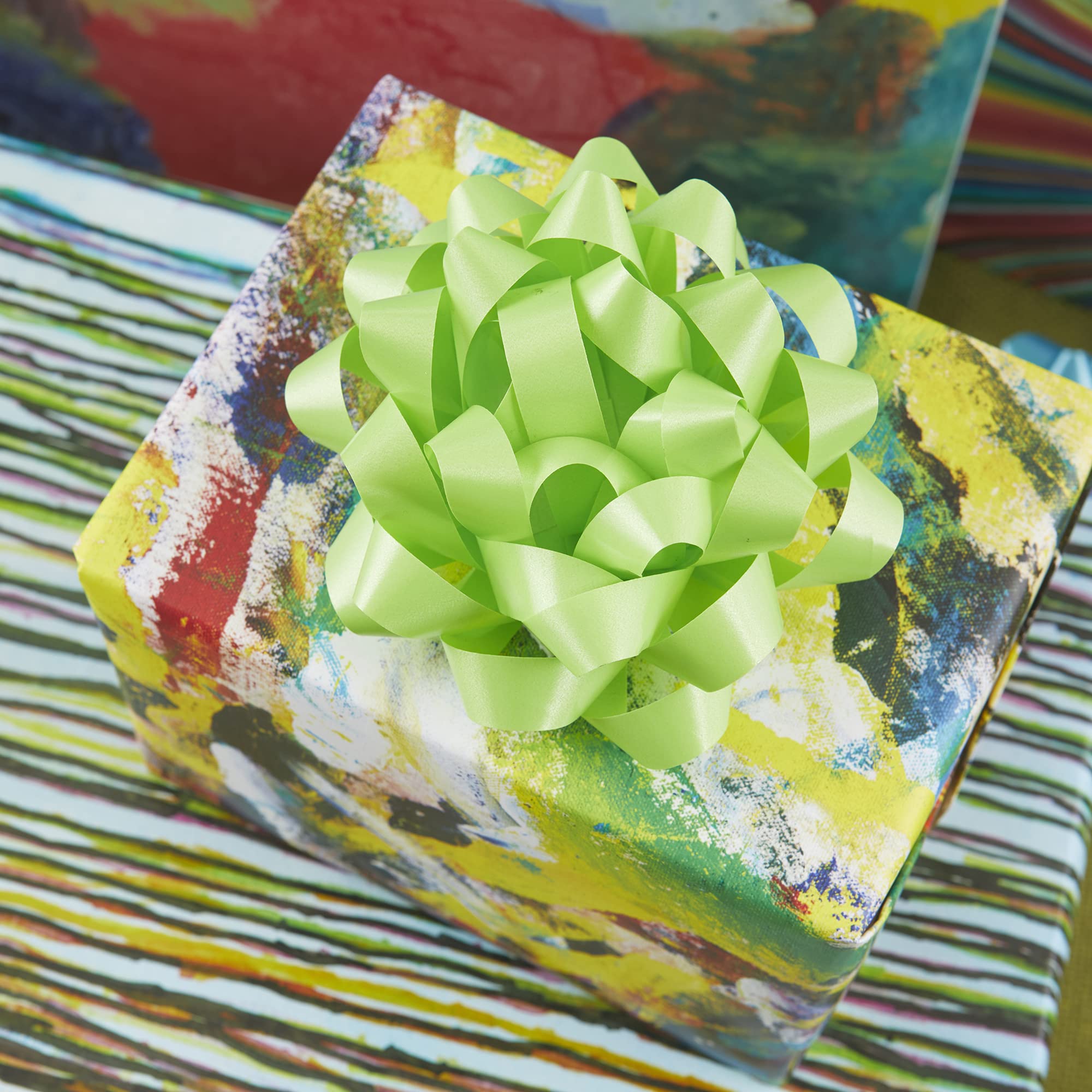 The Gift Wrap Company Decorative matte bows, Lime, Medium - Image 3