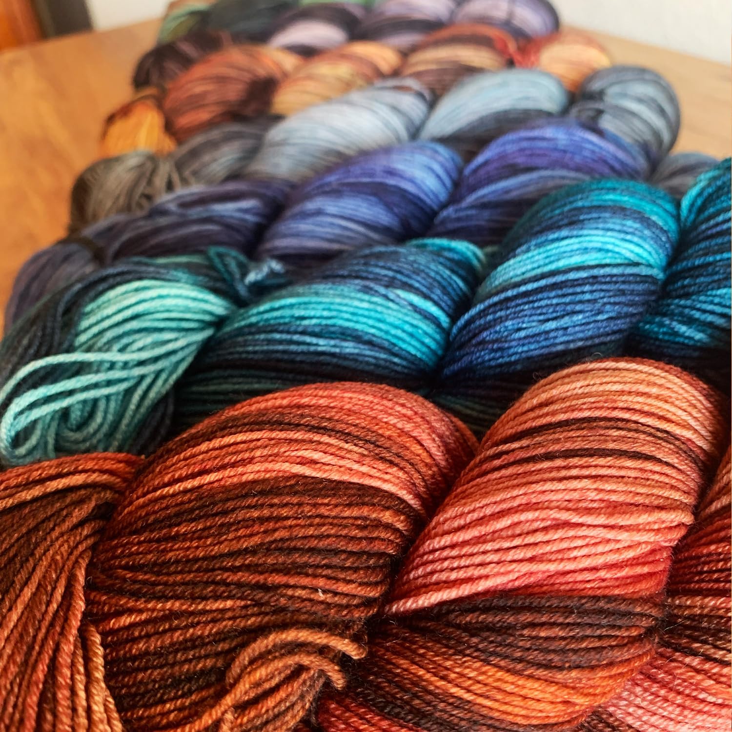 Troyarn Comfort Feet (2- Skeins Pack) Hand Painted Yarn 75% Superwash Merino Wool and 25% Polyamide (Fine/Sport 2 Weight) / (2 x 3.52 Oz - 2 x 100 gr) / (2x360 Yard-2x330 mt)(11271 - Greystone)