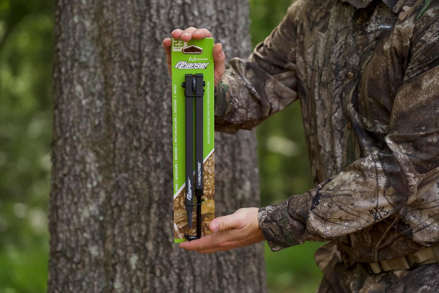 Realtree EZ Hanger – 23" 2-Arm Bow Hanger with Arrow Holders – Tree Screw Mount for Treestand Hunting – Holds Bows & 6 Arrows